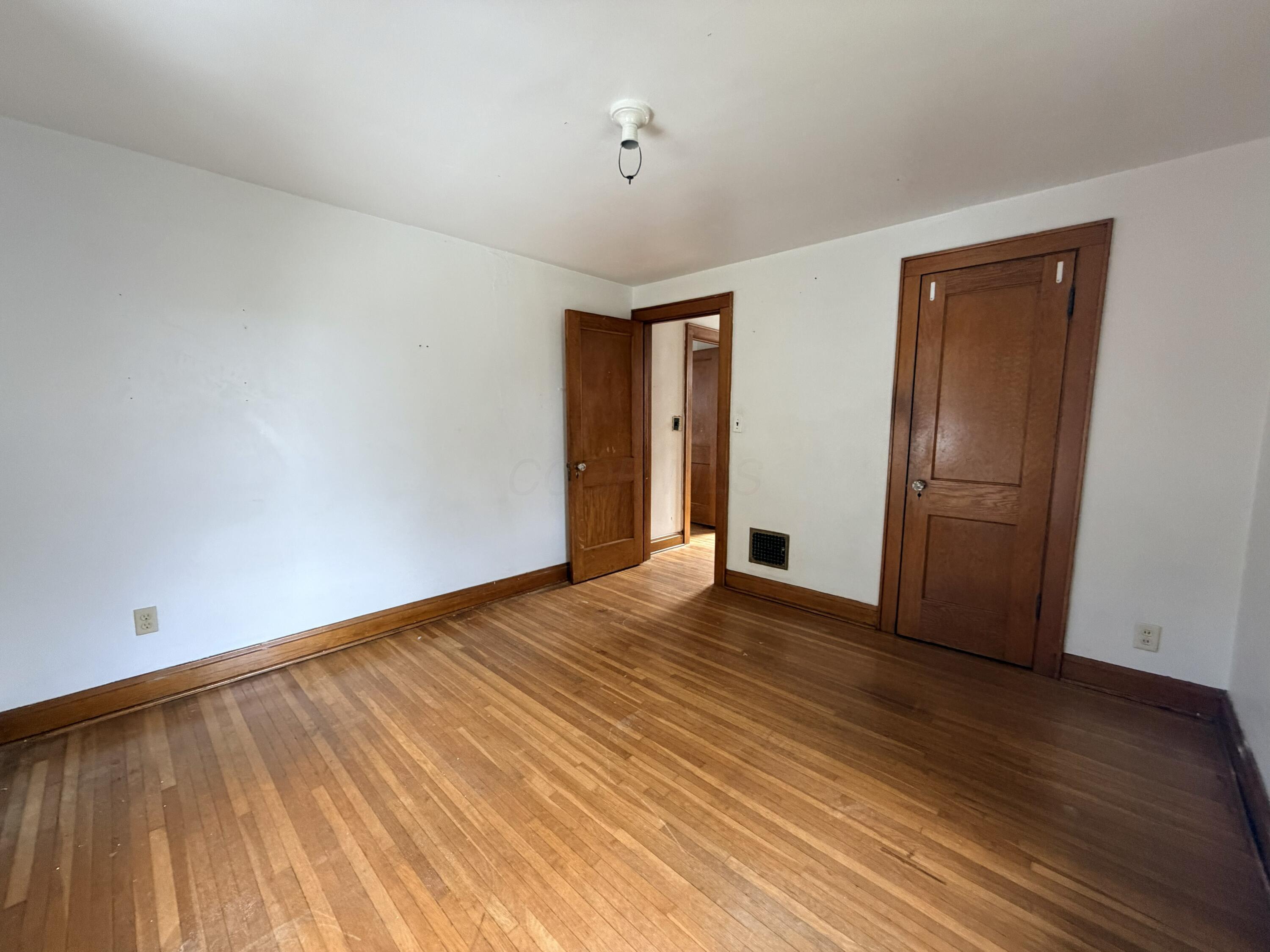 1231 E 20th Avenue Property Photo 18