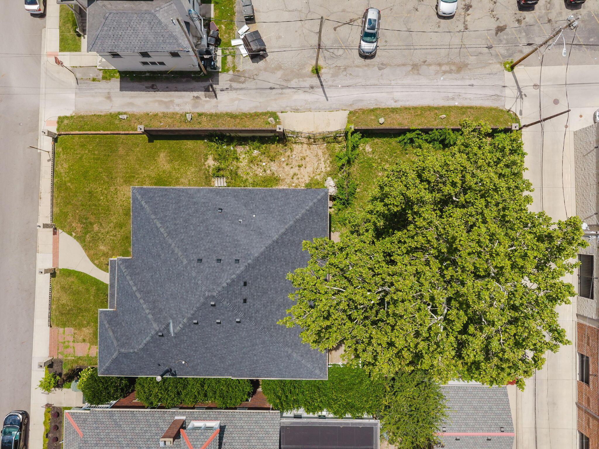 143 S Garfield Avenue Property Photo 8