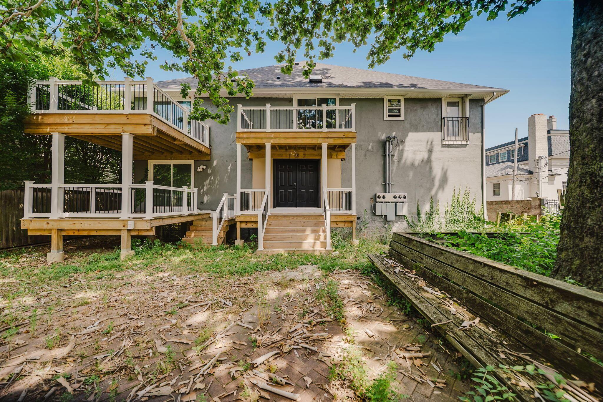 143 S Garfield Avenue Property Photo 11