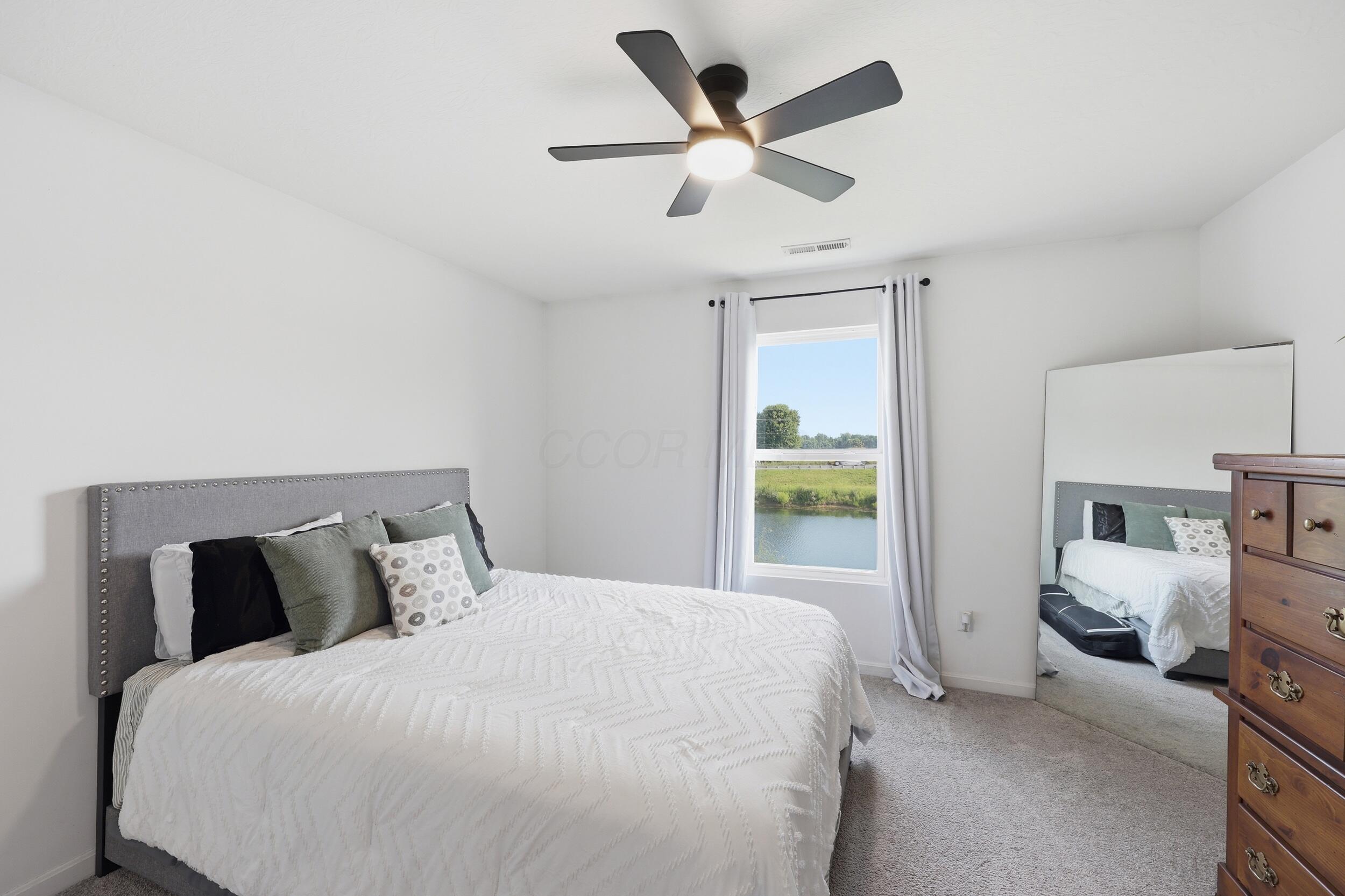 4872 Amber Crossing Drive Property Photo 28