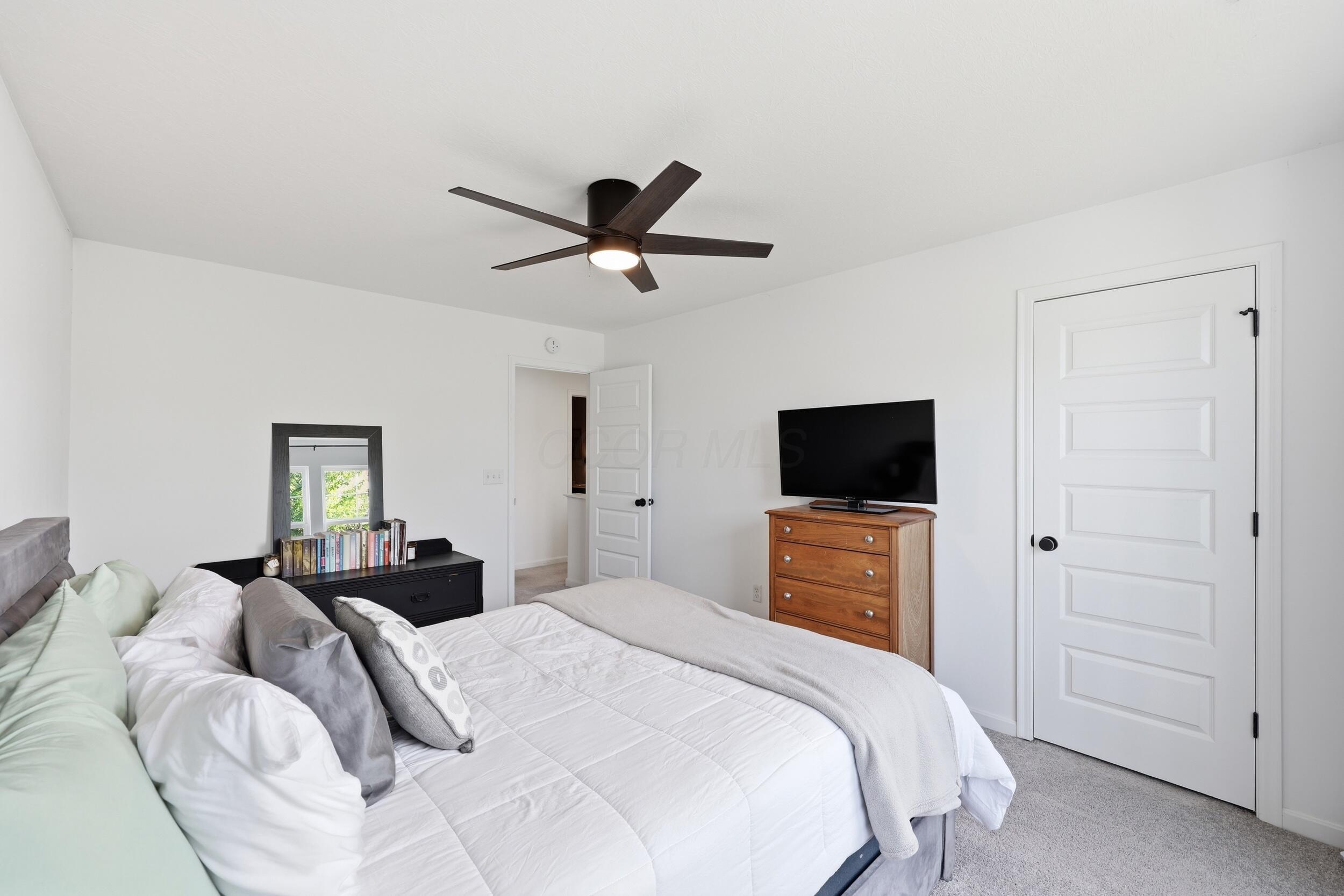 4872 Amber Crossing Drive Property Photo 31