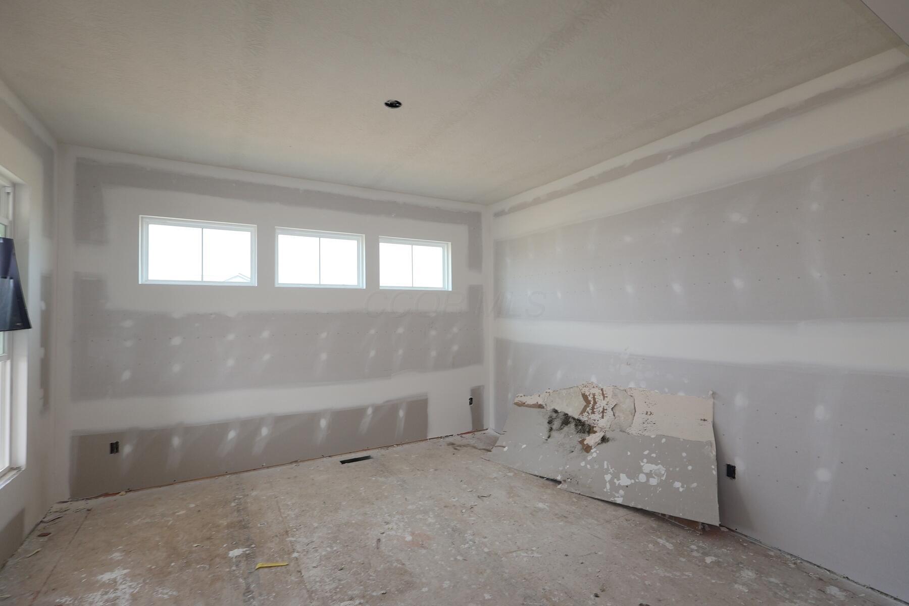 7308 Larkleaf Drive Property Photo 2