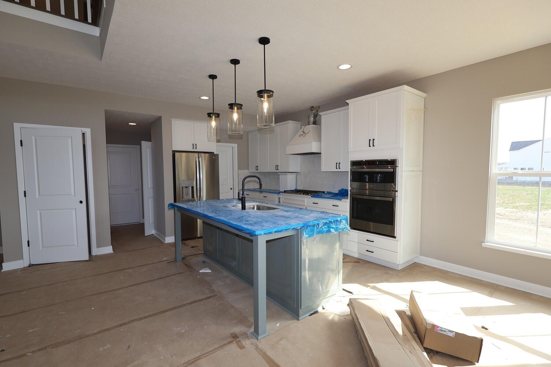 11781 Red Cedar Street Property Photo 6