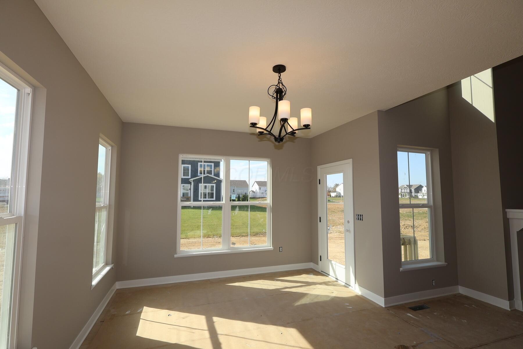 11781 Red Cedar Street Property Photo 8
