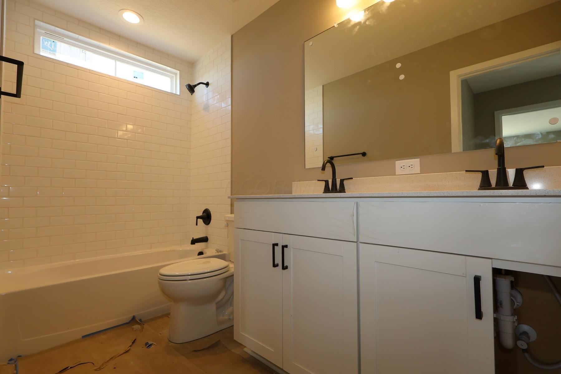 11781 Red Cedar Street Property Photo 12