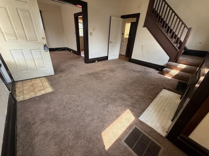 1196 Forest Street Property Photo 6