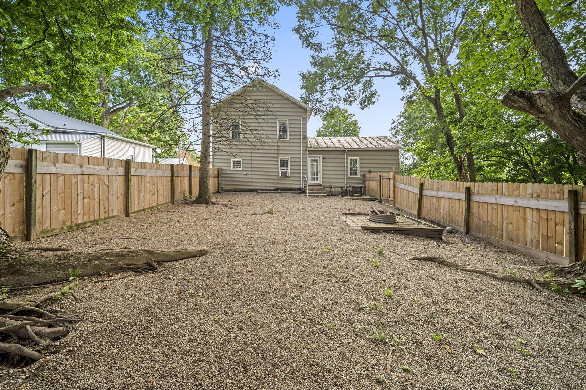 129 S Cherry Street Property Photo 22