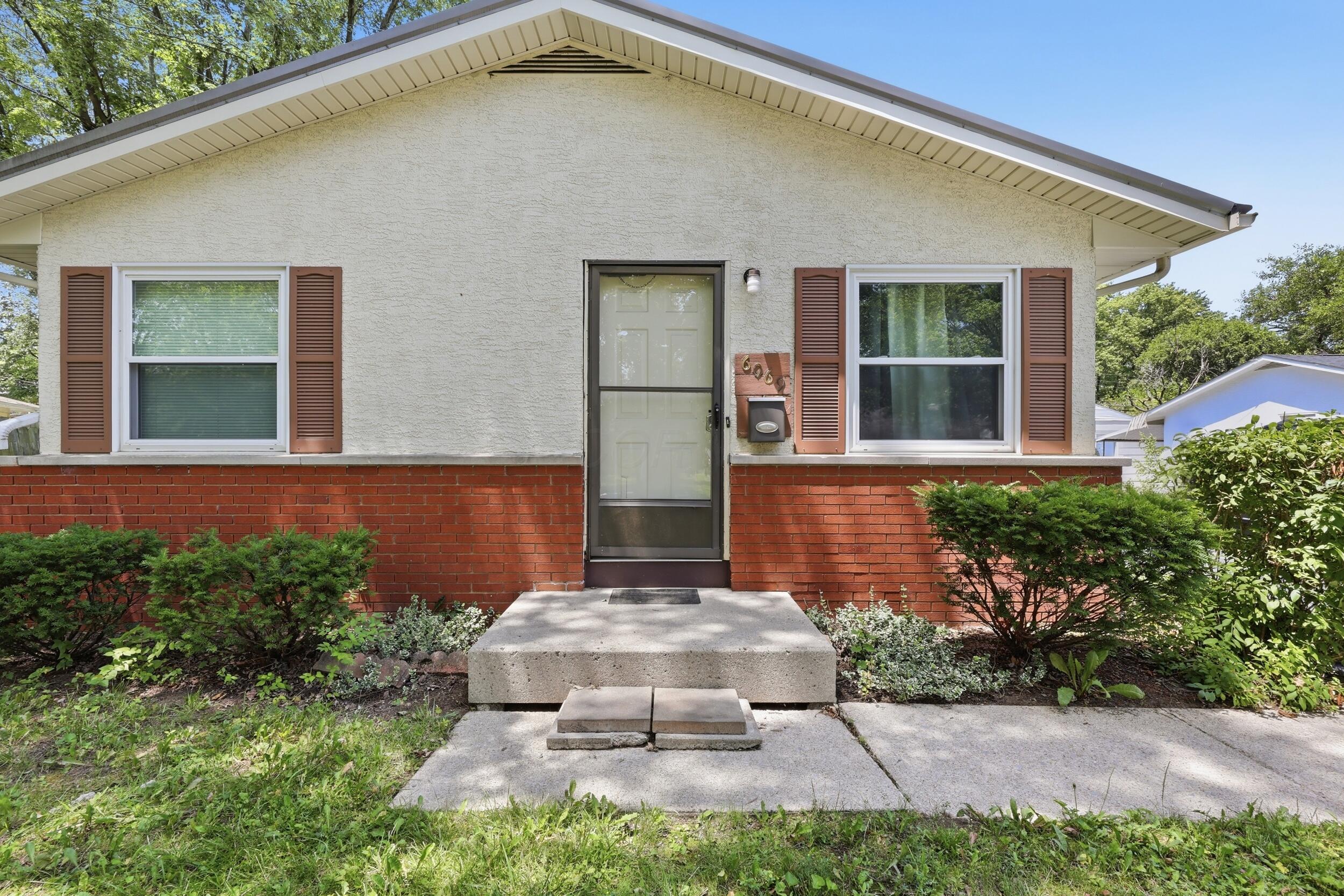 6069 Northgap Drive Property Photo 4
