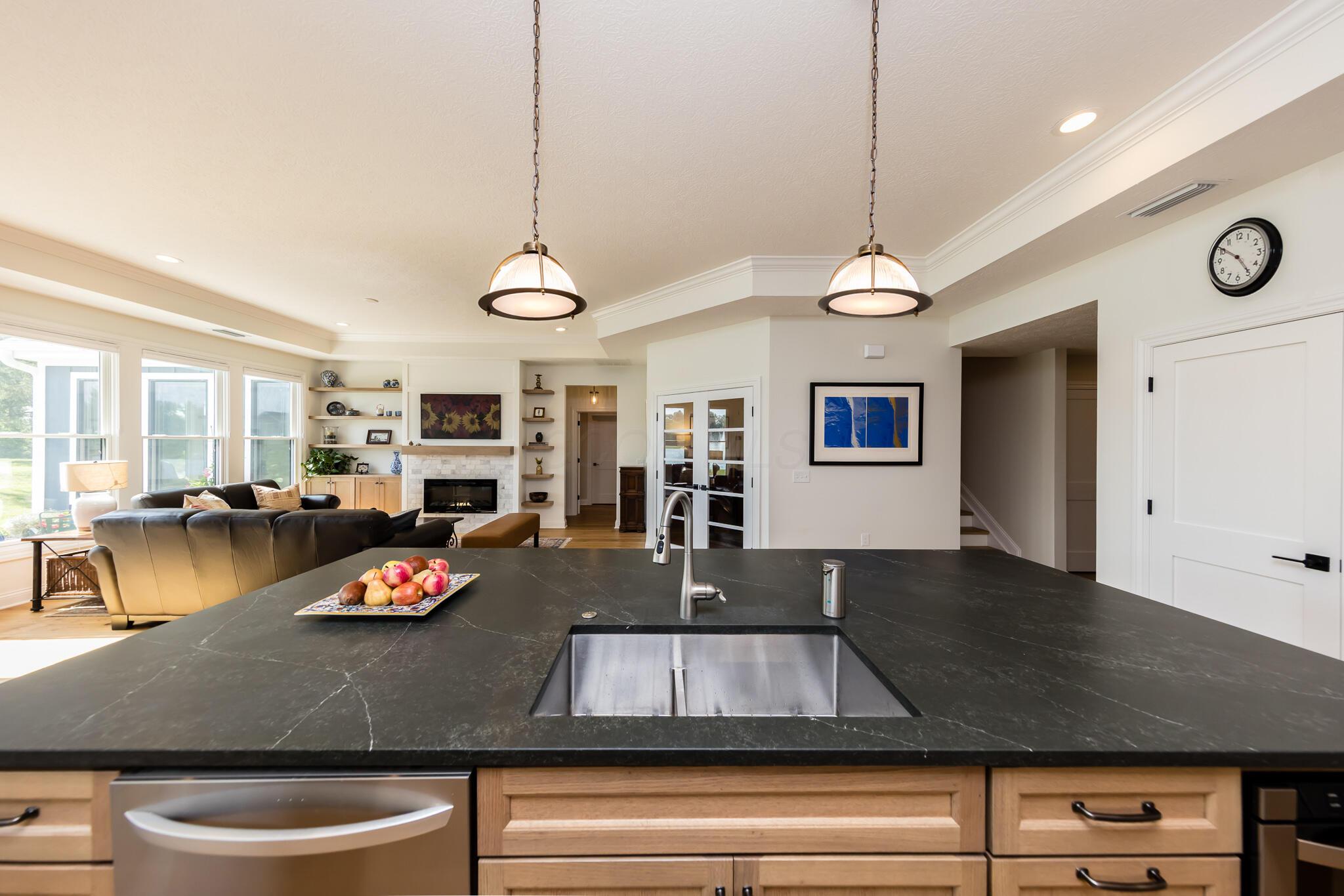 10663 Clare Way Property Photo 14