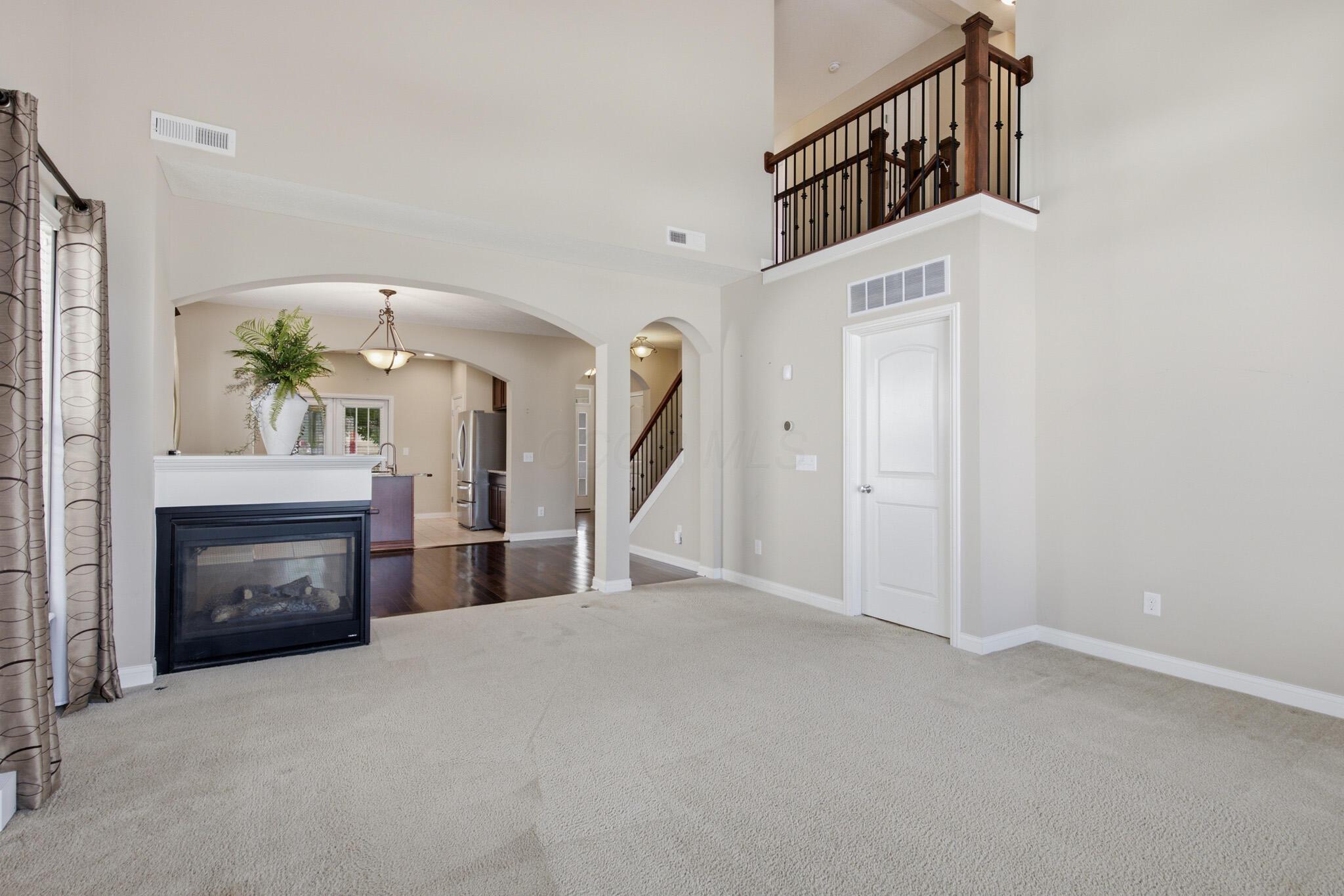 6810 John Drive Property Photo 12