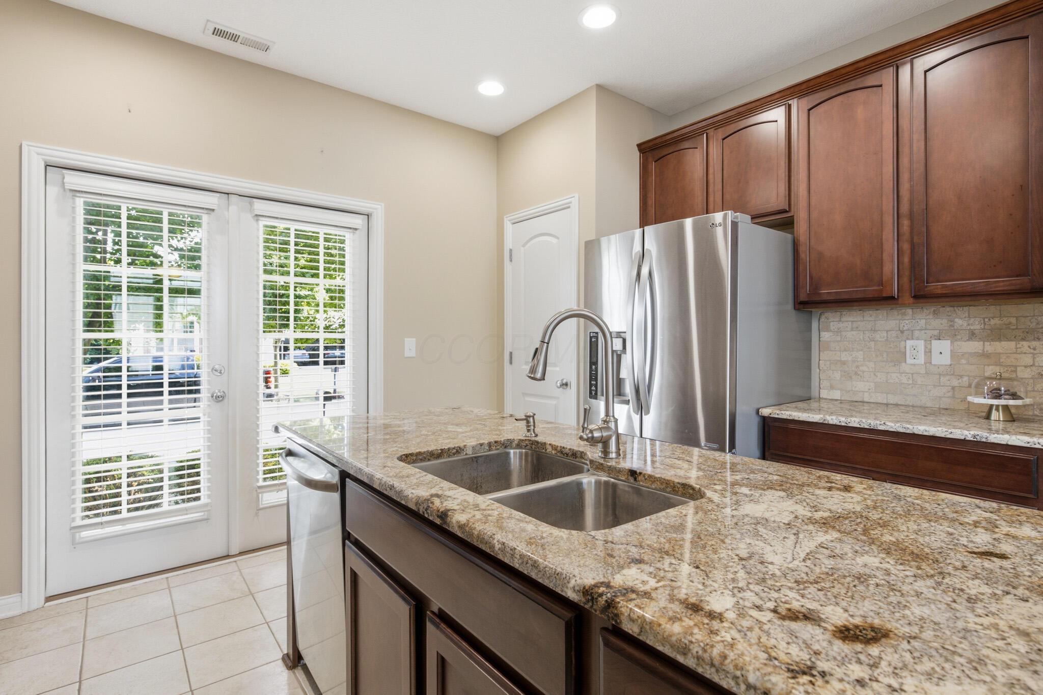 6810 John Drive Property Photo 18