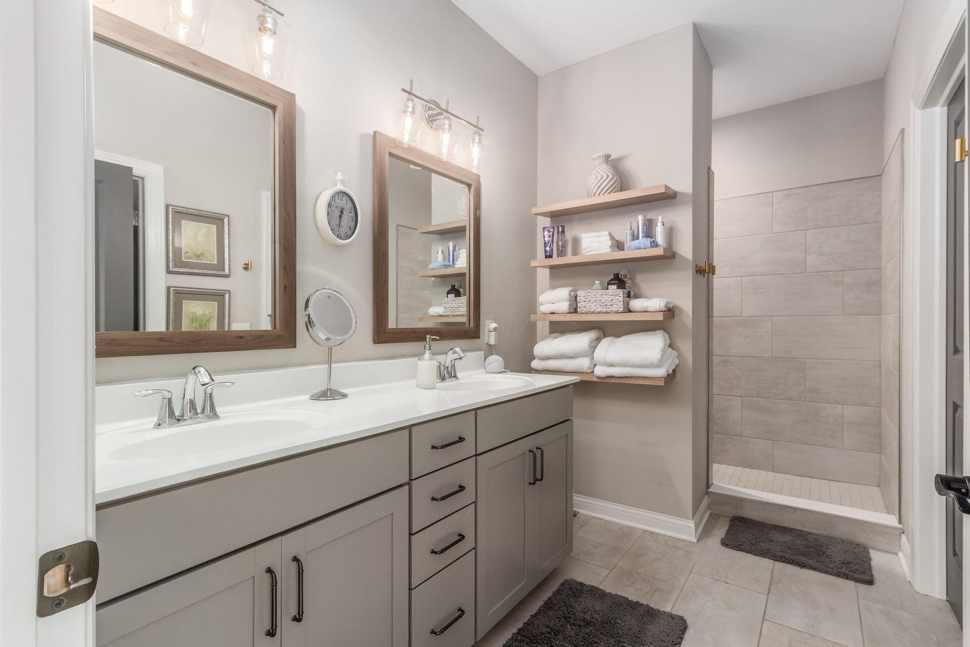 6911 Ringbill Loop Property Photo 22