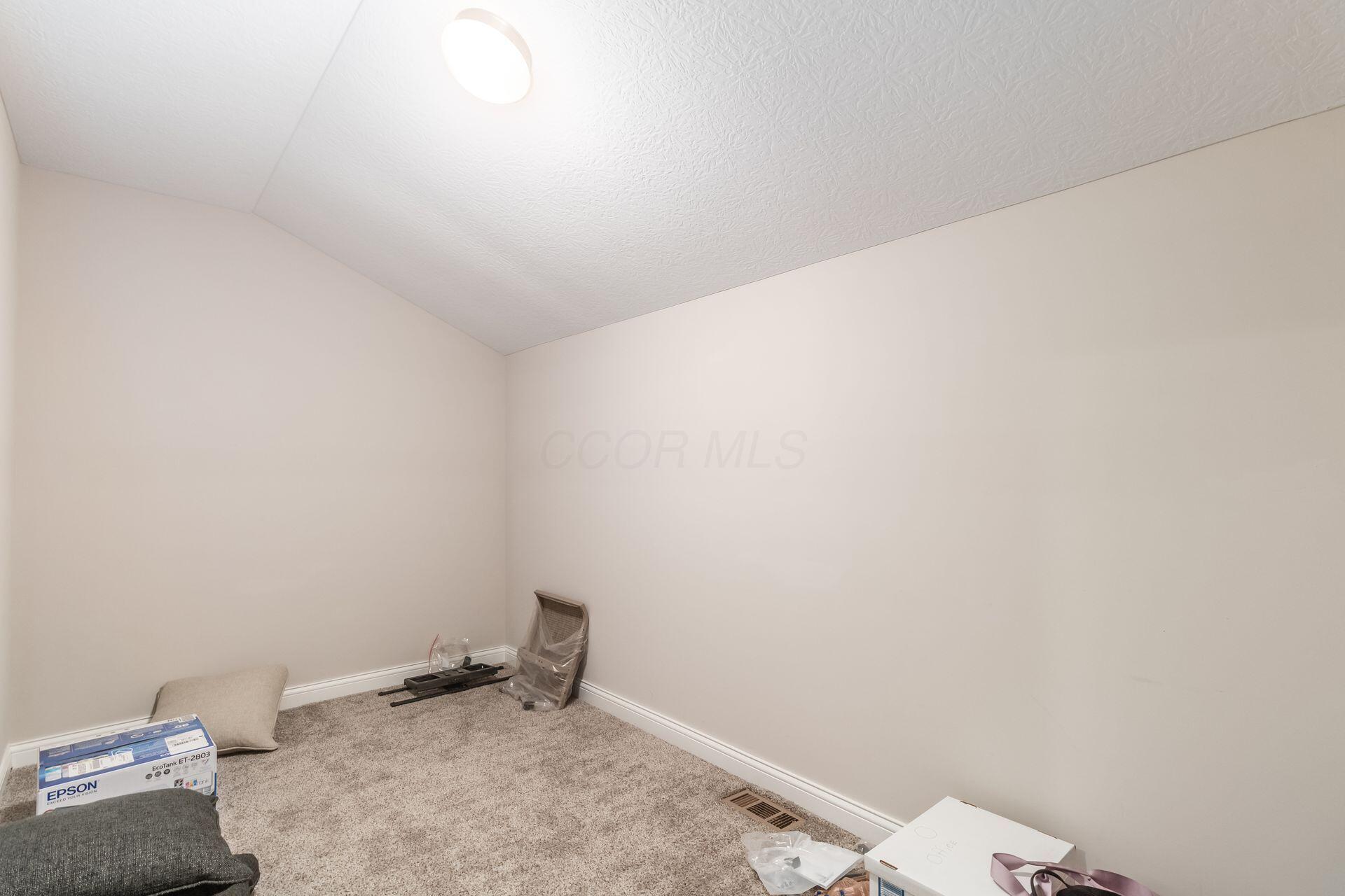 6911 Ringbill Loop Property Photo 29