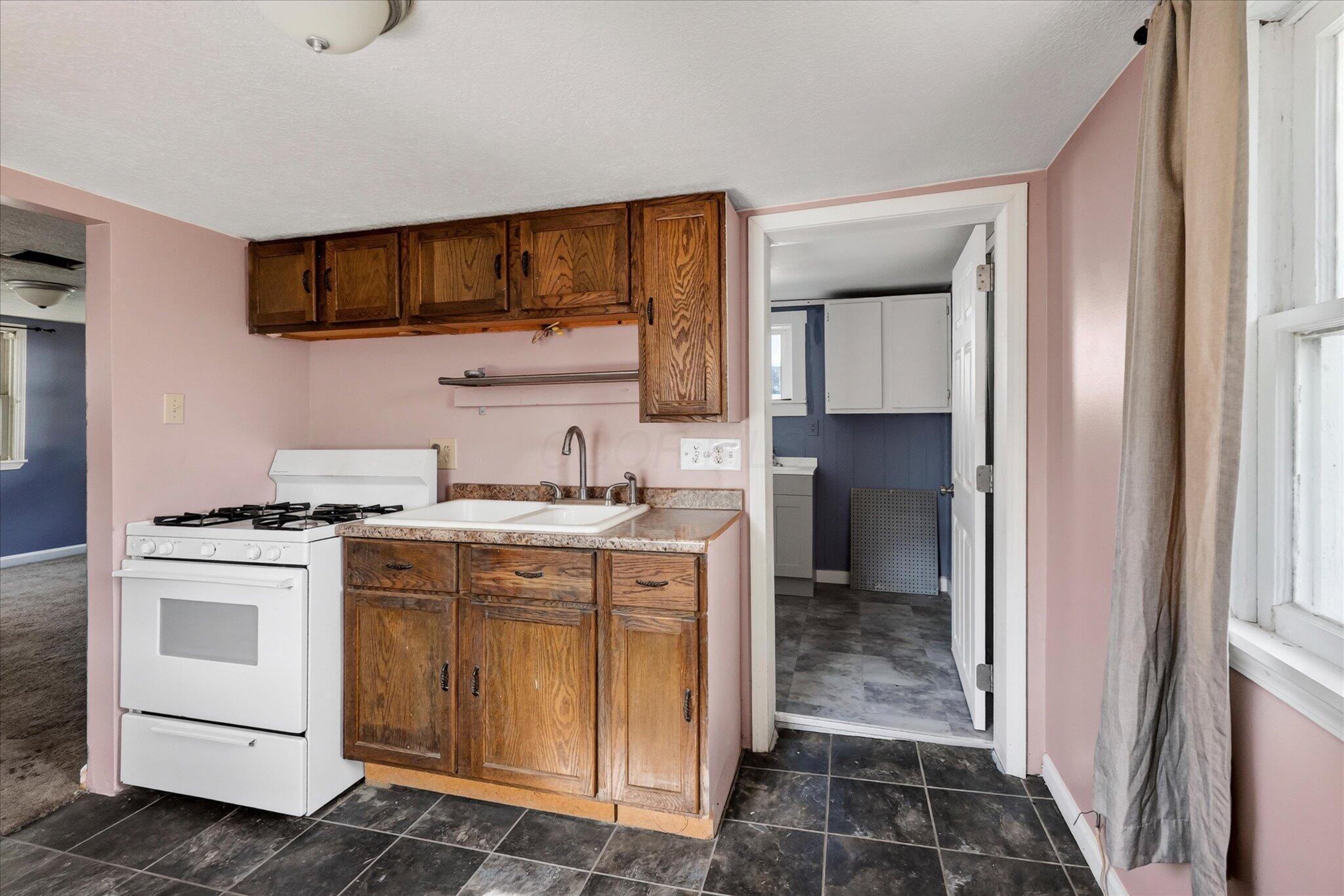 1020 Broadway Street Property Photo 13