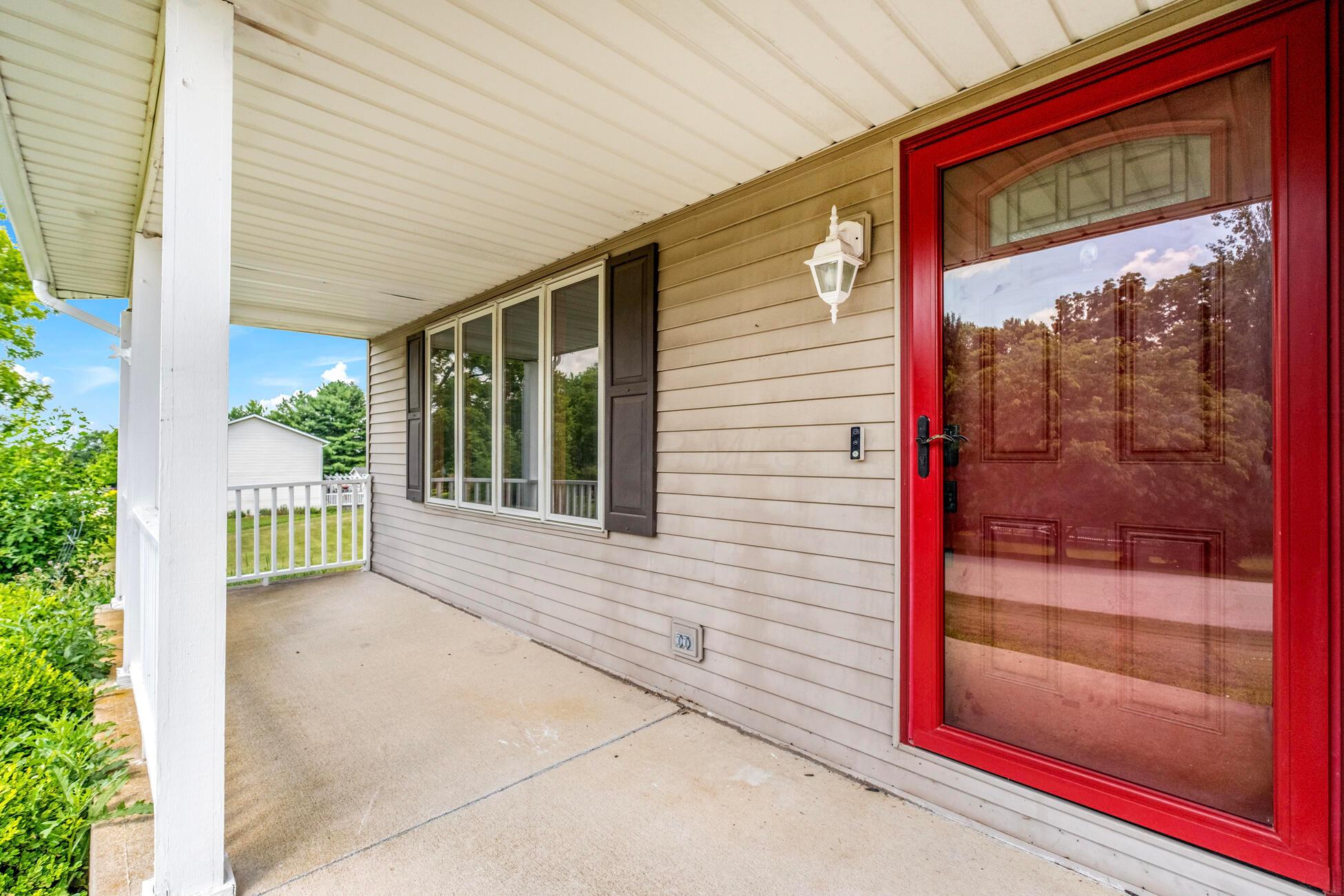 746 Spring Falls Avenue Property Photo 6