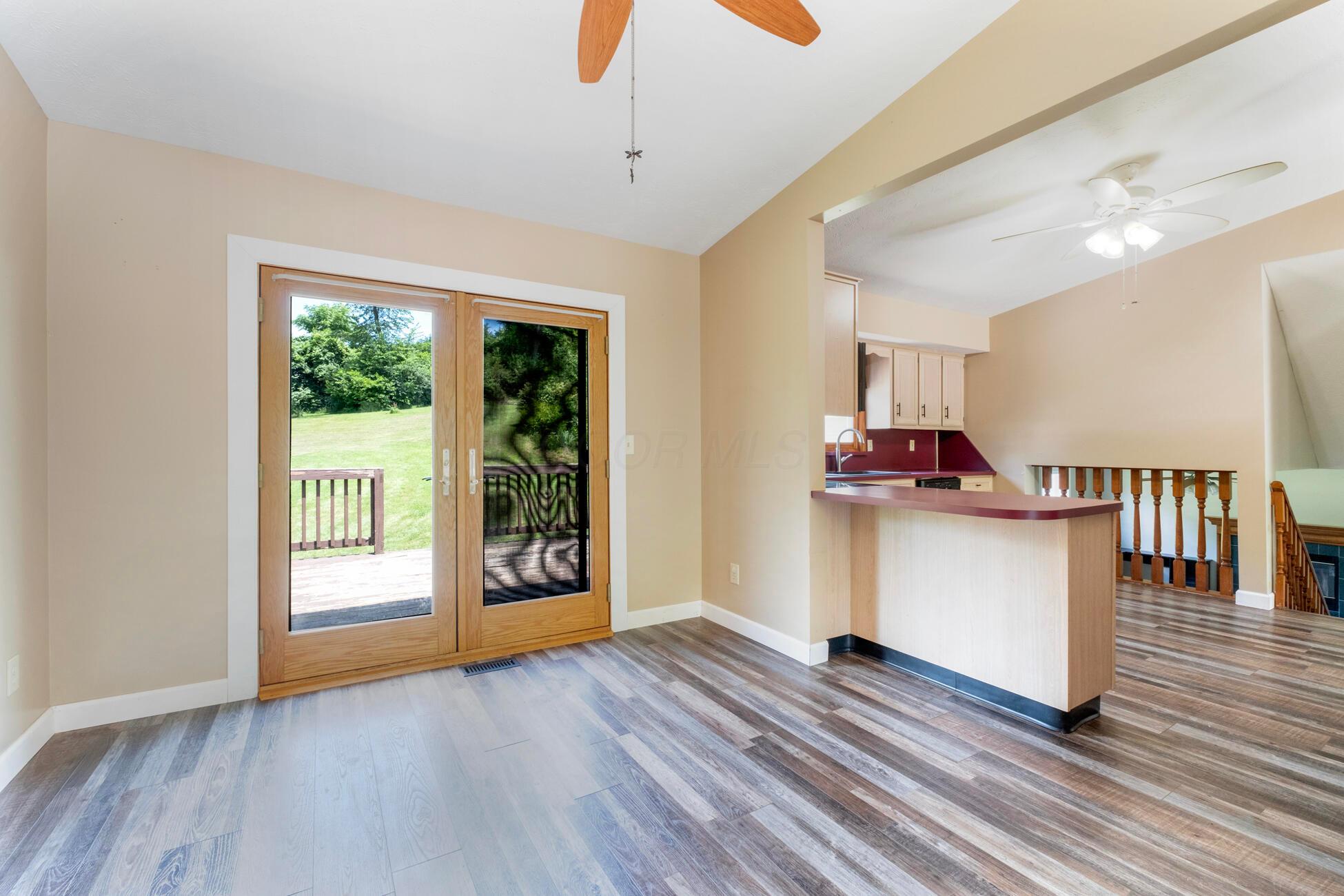 746 Spring Falls Avenue Property Photo 19