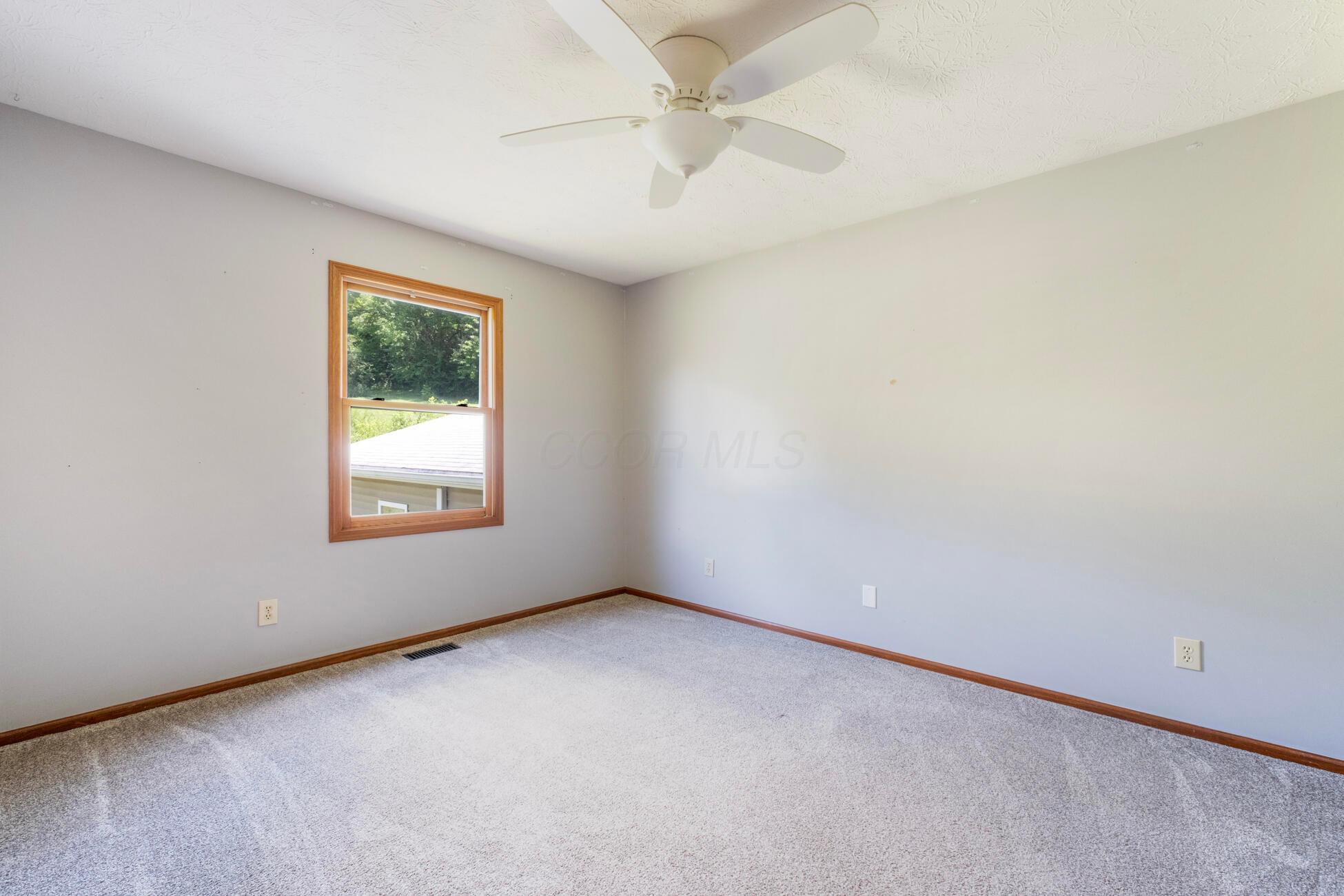 746 Spring Falls Avenue Property Photo 35