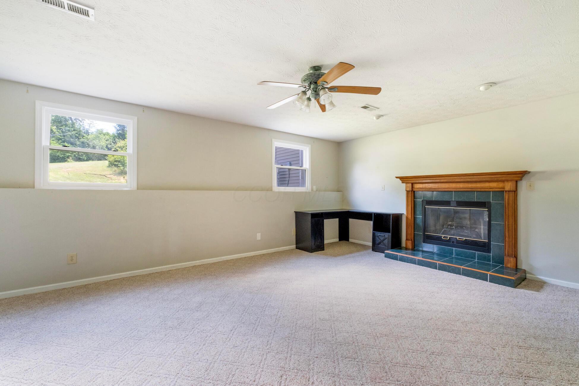 746 Spring Falls Avenue Property Photo 41