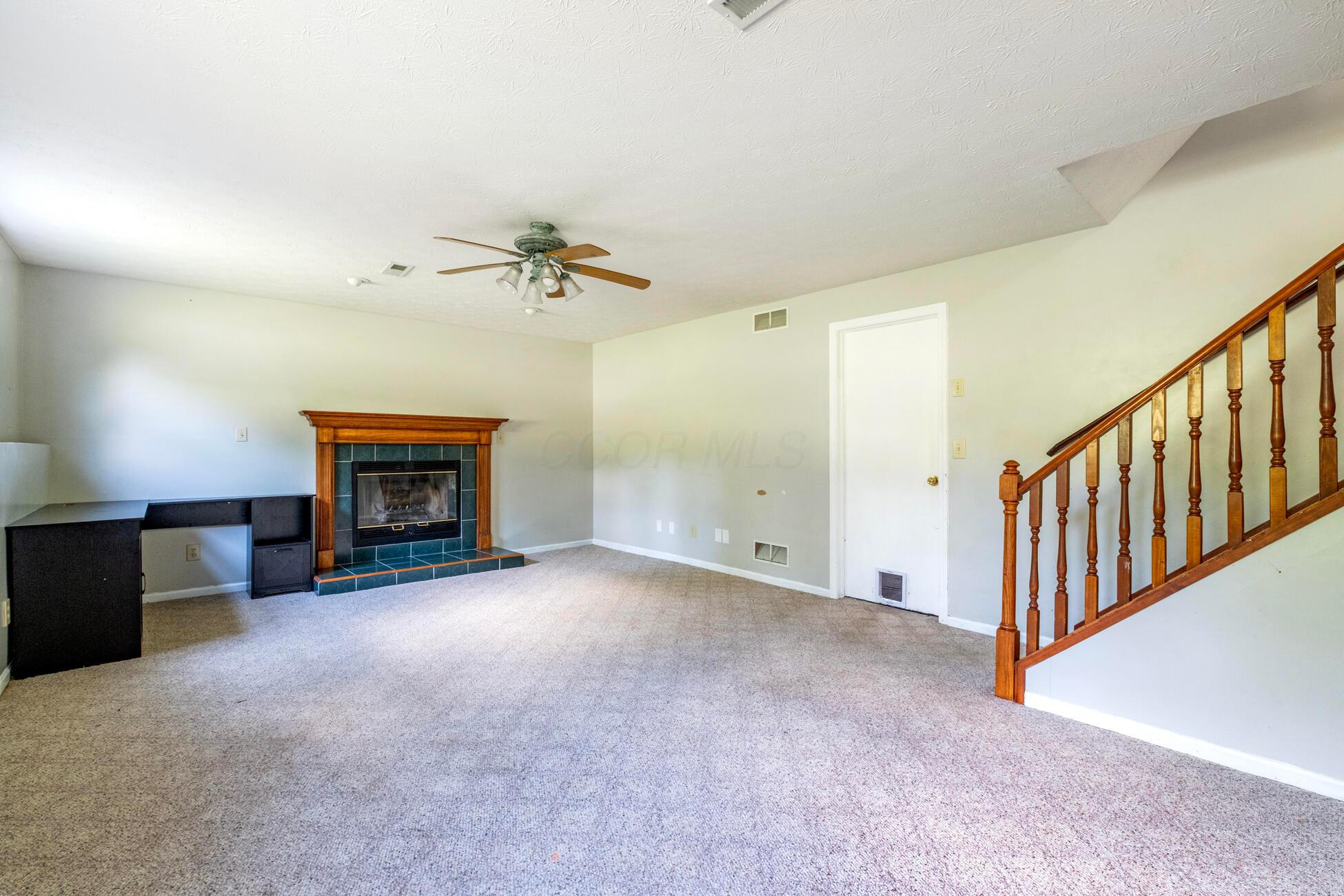 746 Spring Falls Avenue Property Photo 43