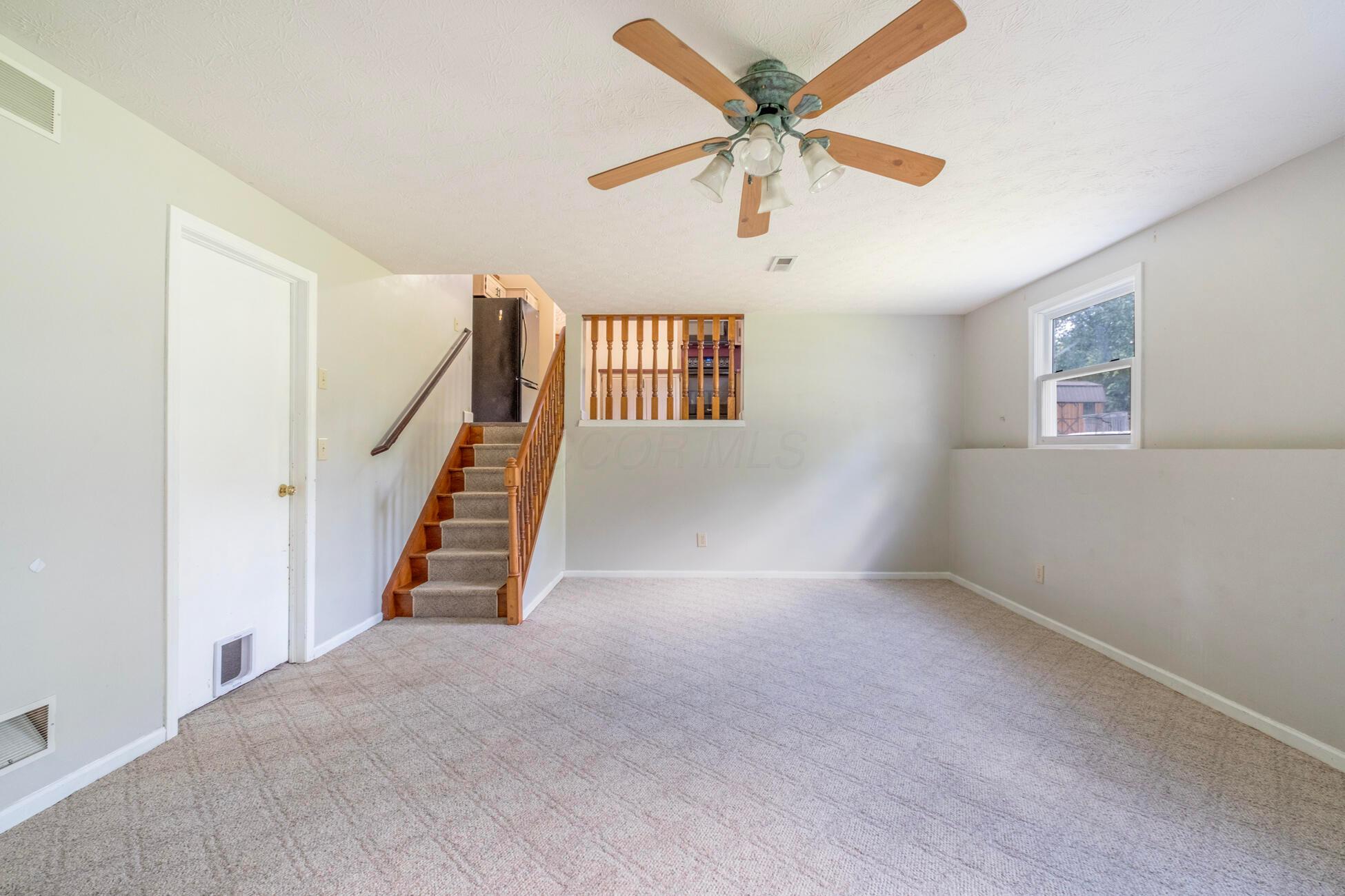 746 Spring Falls Avenue Property Photo 45