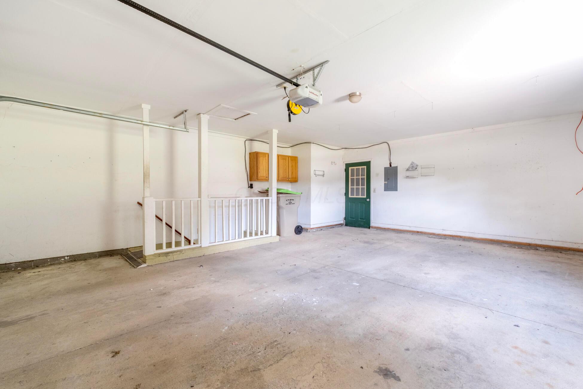 746 Spring Falls Avenue Property Photo 54