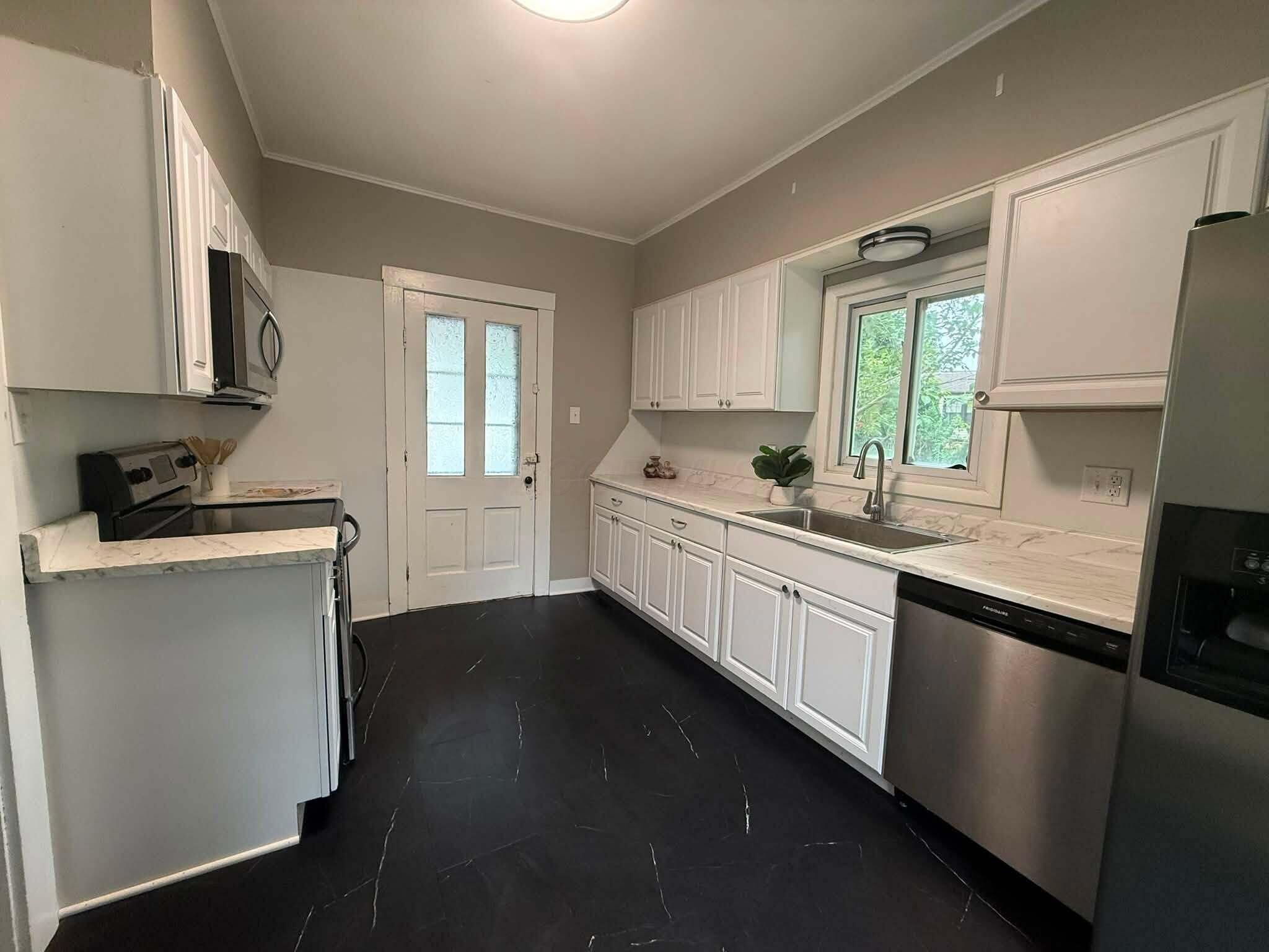 508 E Vine Street Property Photo 7