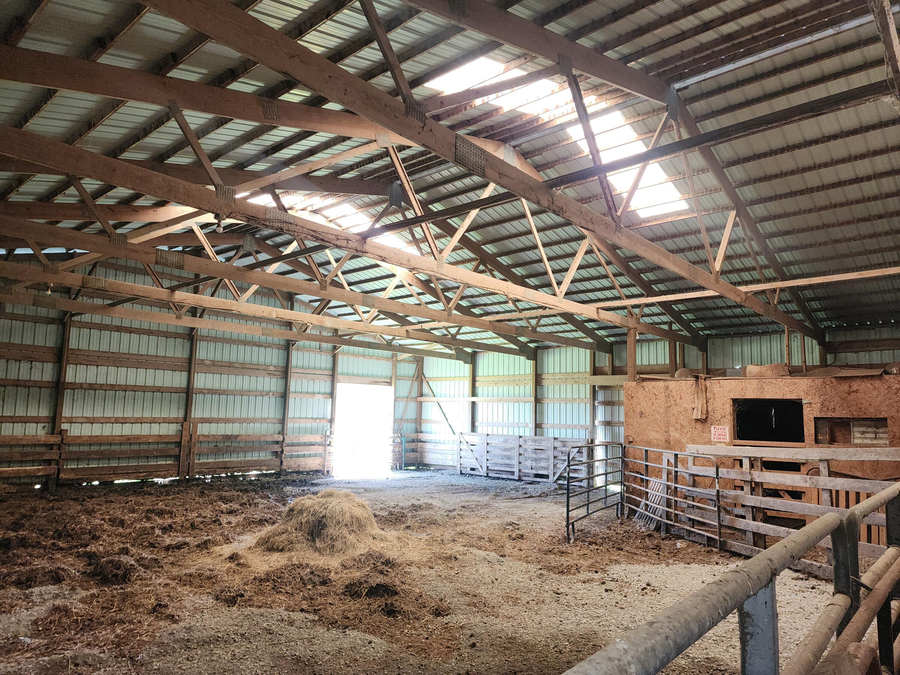 1305 County Road 5 N Property Photo 10
