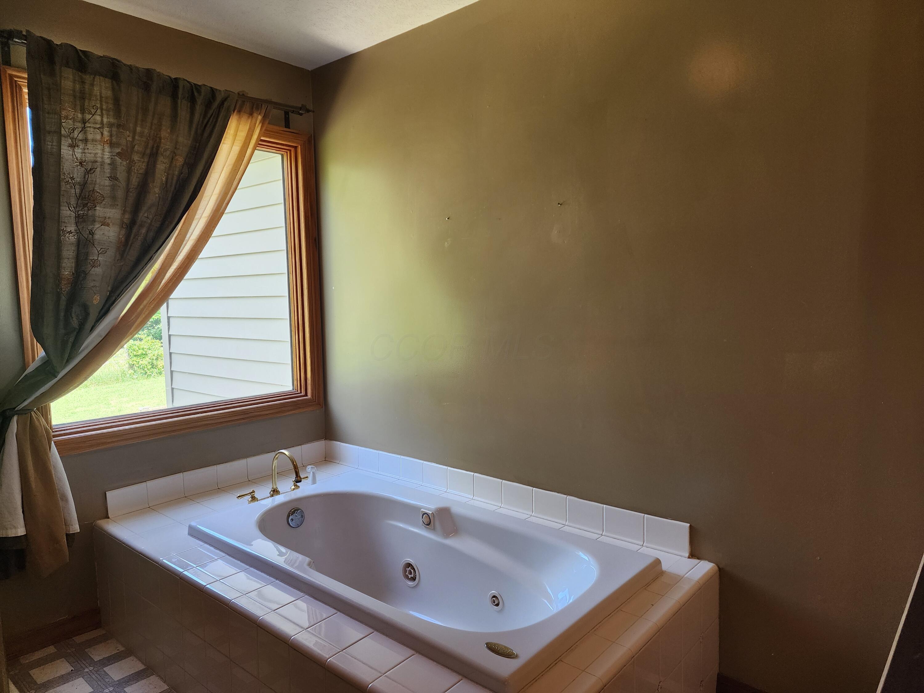 1305 County Road 5 N Property Photo 33