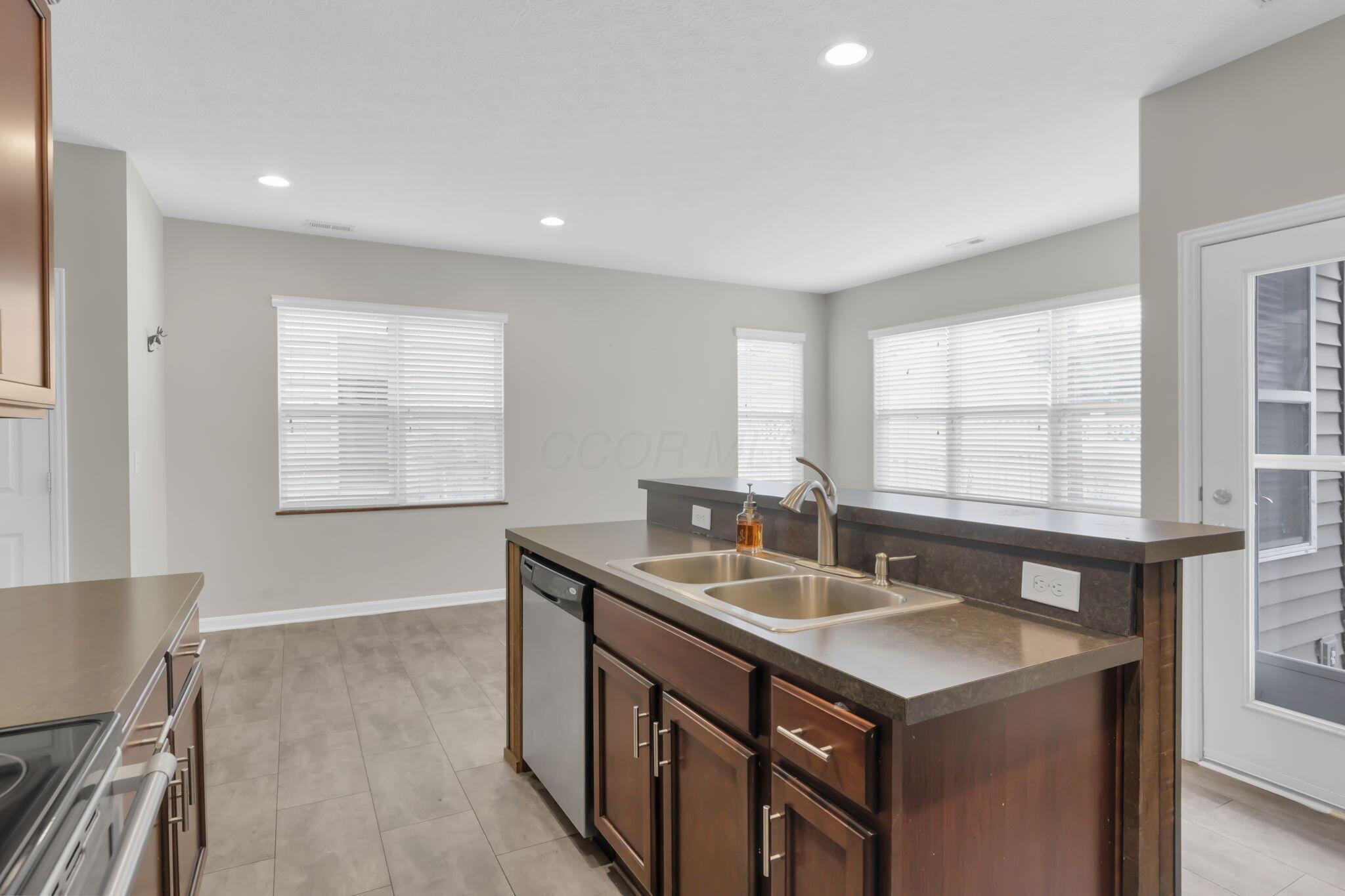 7863 Ashenden Drive Property Photo 18