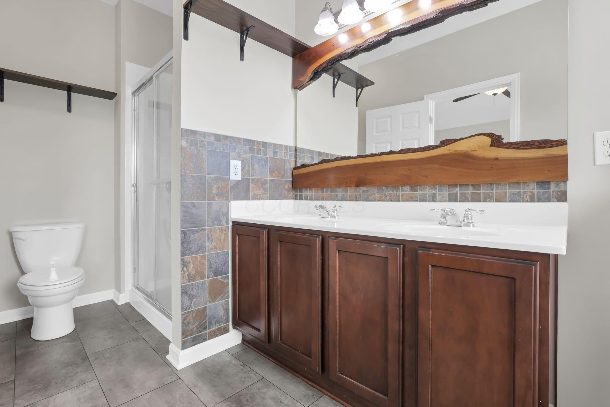 7863 Ashenden Drive Property Photo 33