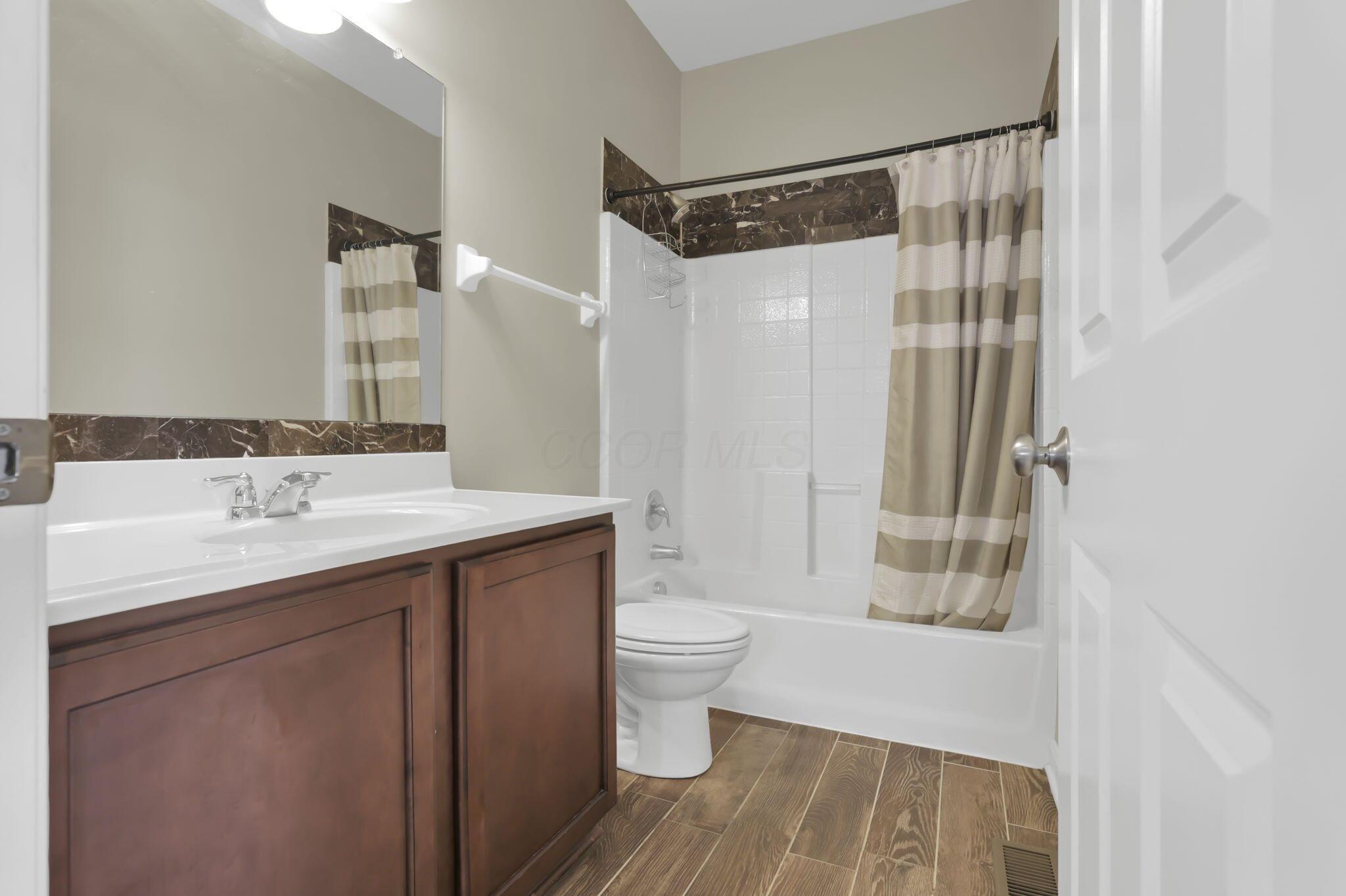 7863 Ashenden Drive Property Photo 37