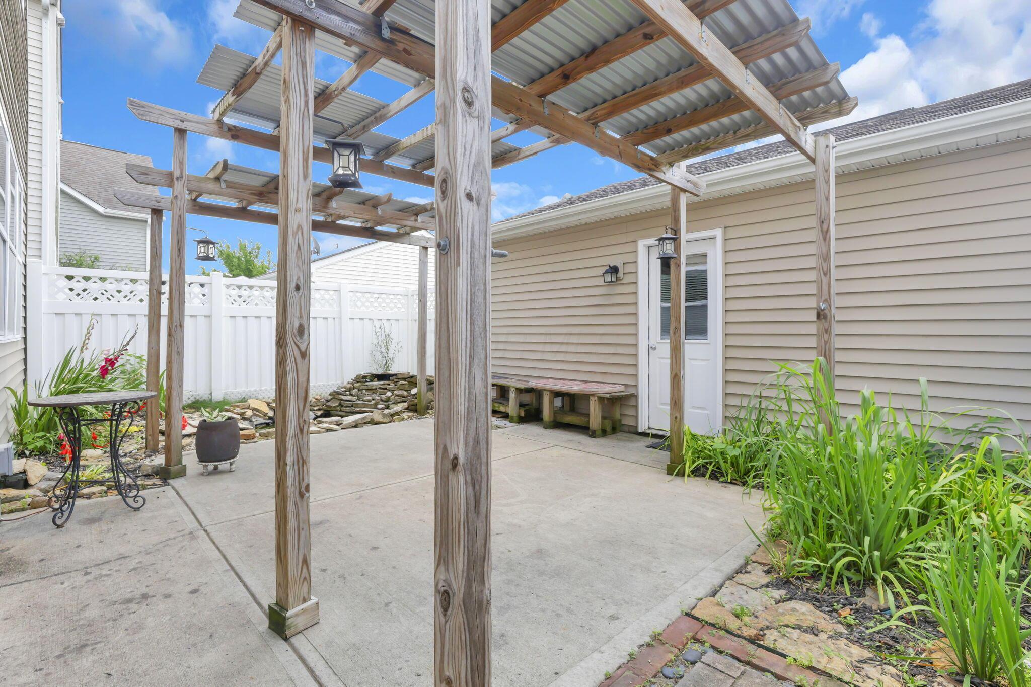 7863 Ashenden Drive Property Photo 43