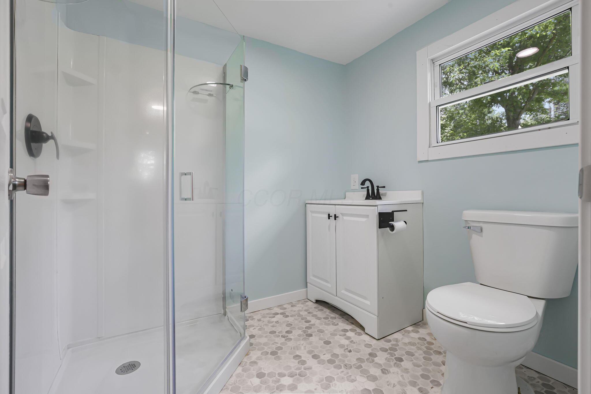 921 Connett Road Property Photo 20