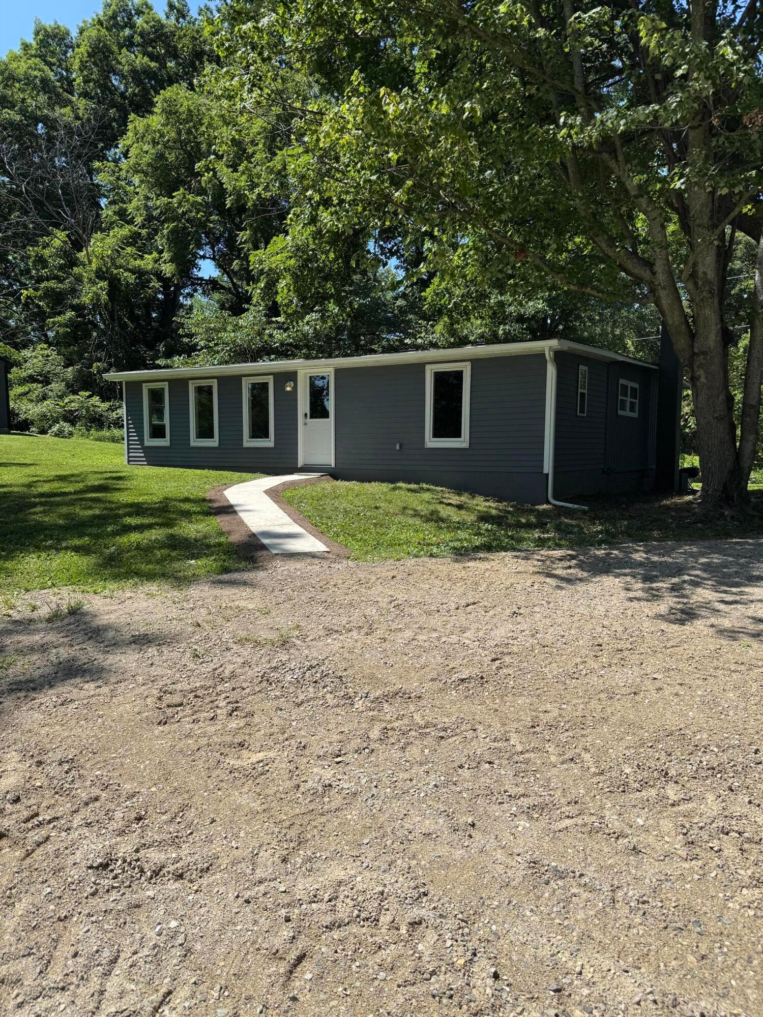 921 Connett Road Property Photo 26