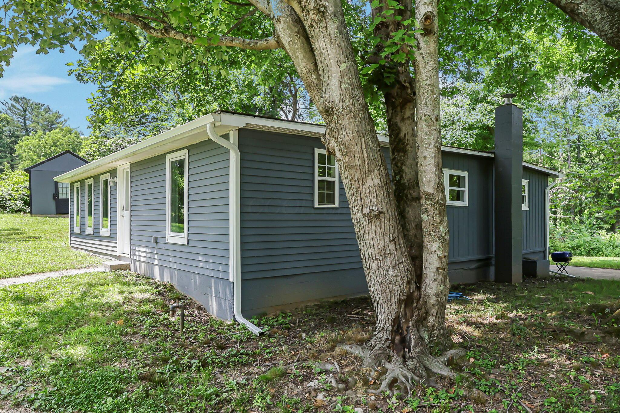 921 Connett Road Property Photo 30