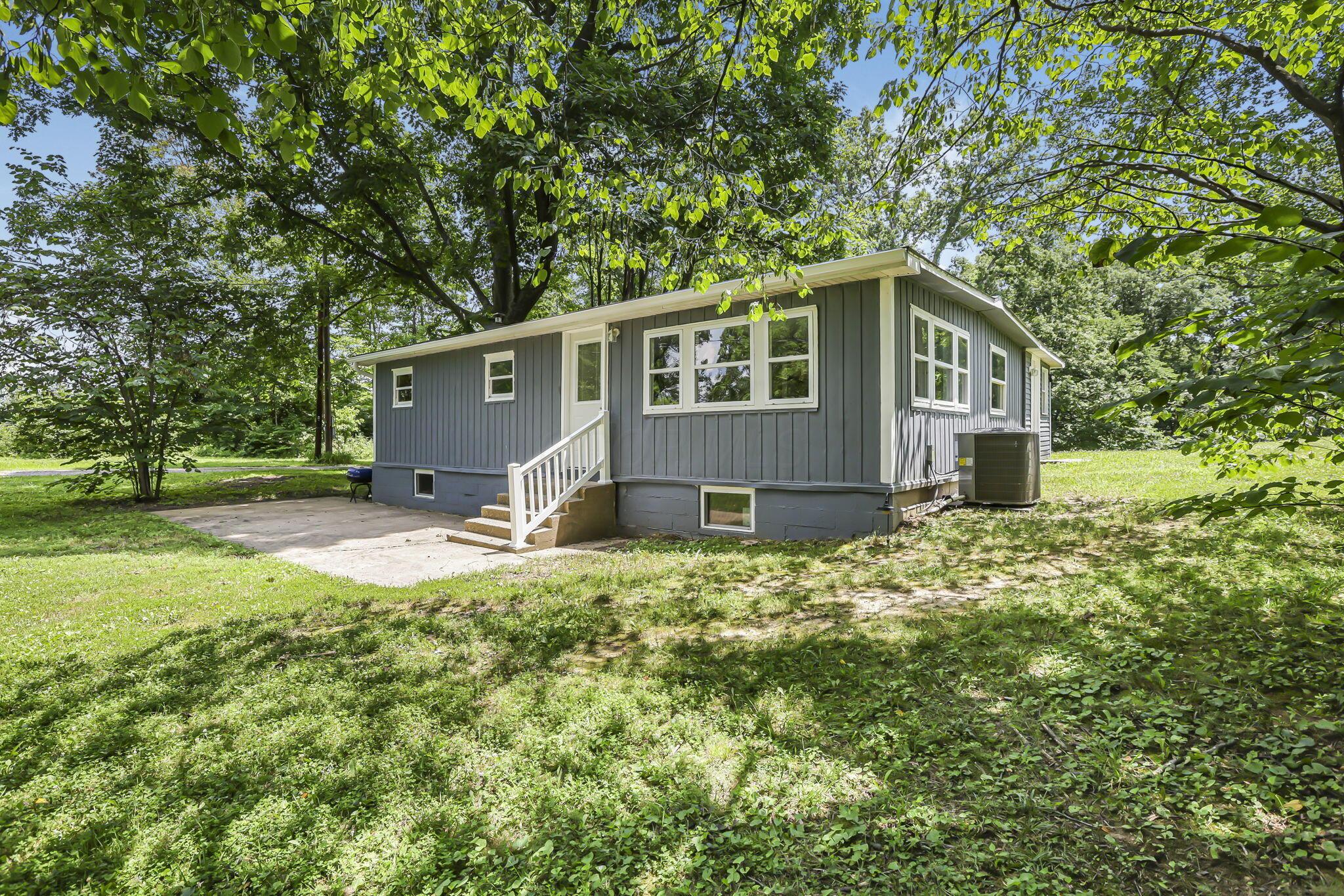 921 Connett Road Property Photo 32