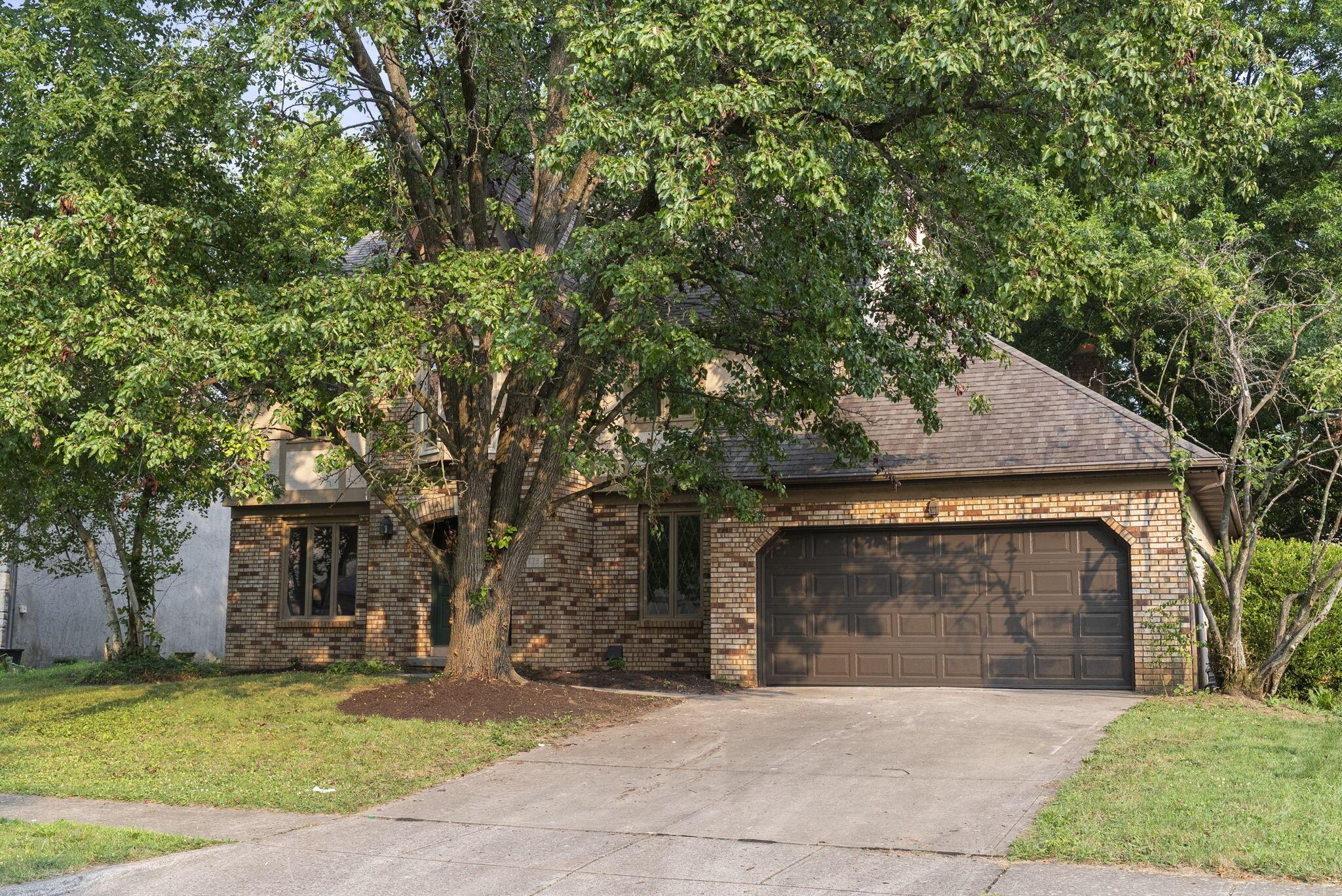 7783 Pembrook Drive Property Photo 4