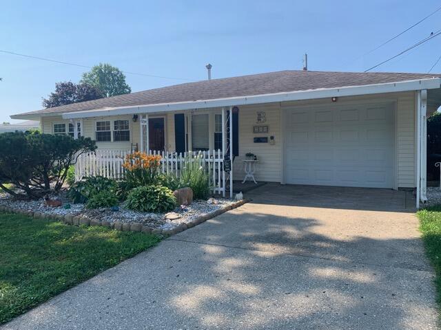 211 Walden Road Property Photo 1