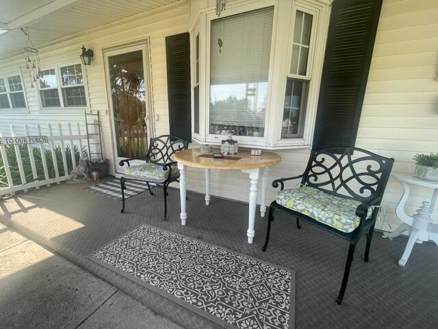 211 Walden Road Property Photo 3
