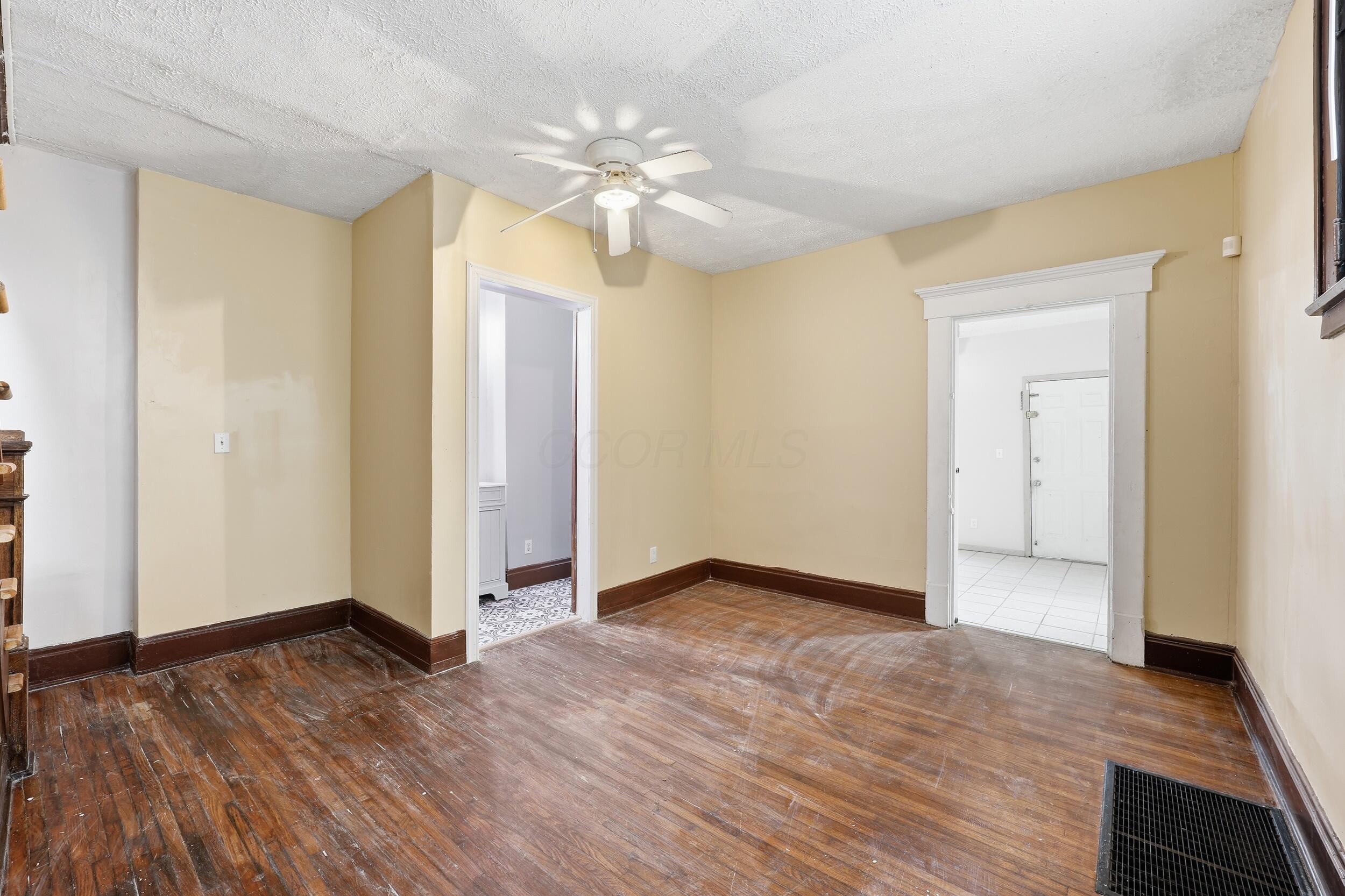 62-64 E Welch Avenue Property Photo 24