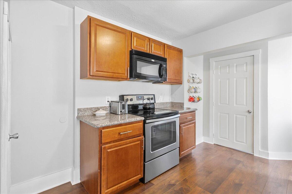 304 E Williams Avenue Property Photo 19