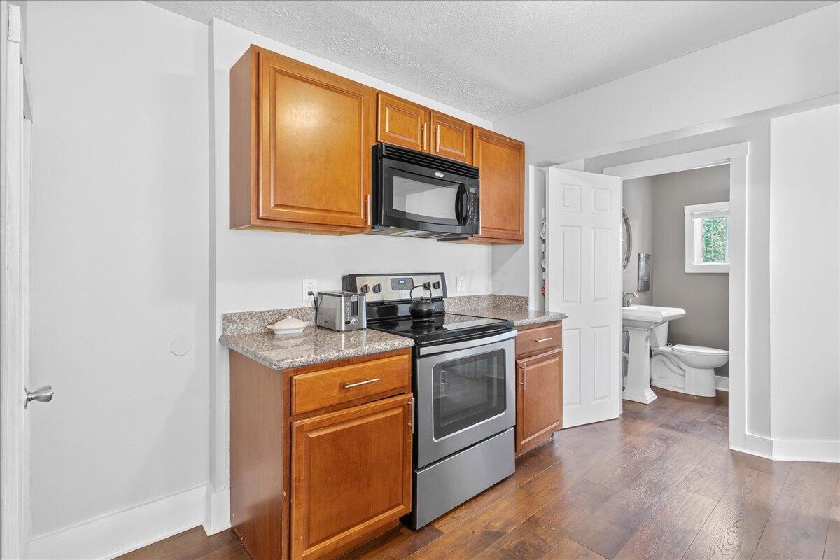 304 E Williams Avenue Property Photo 21