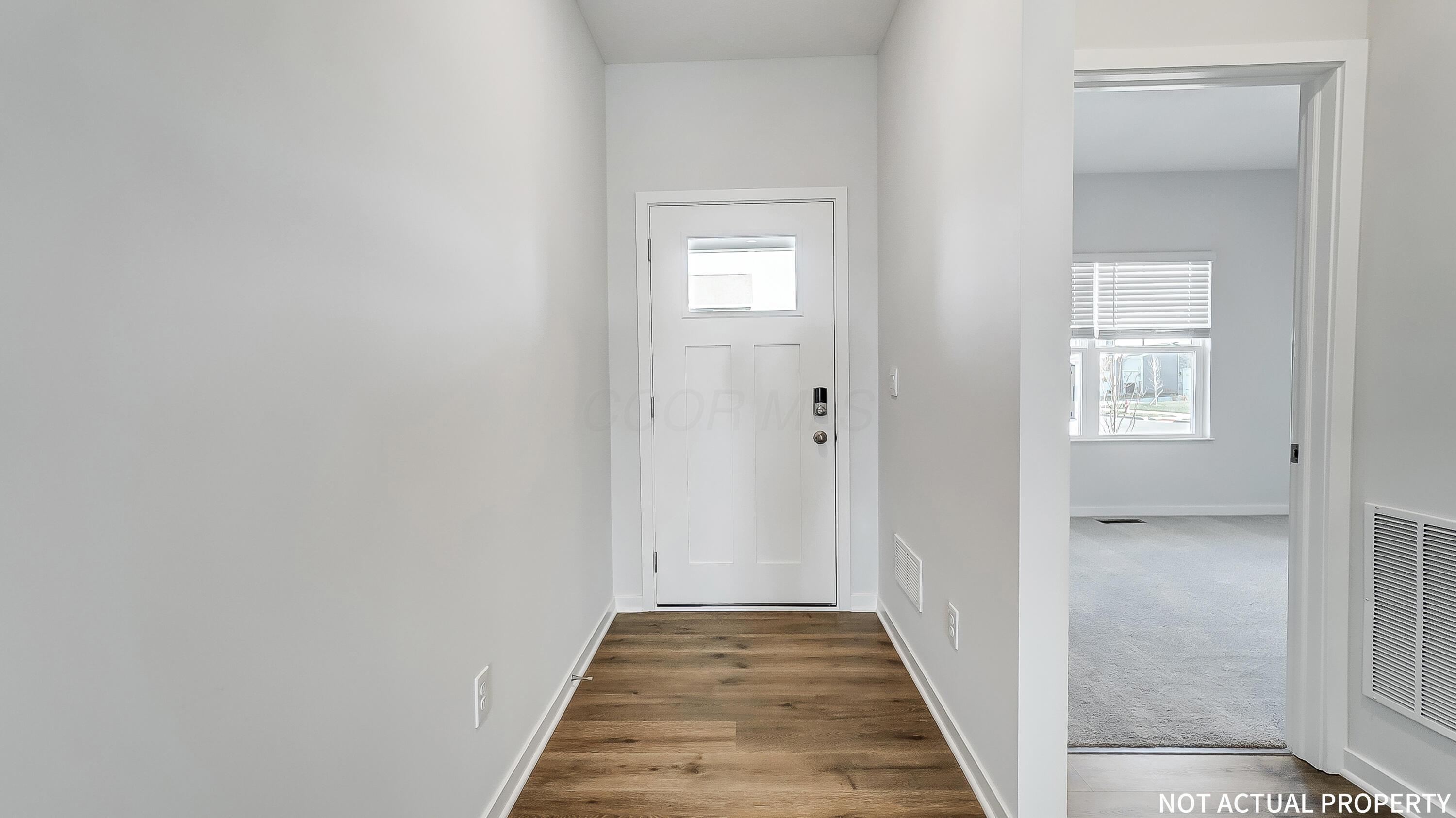 512 Jaret Way Property Photo 1