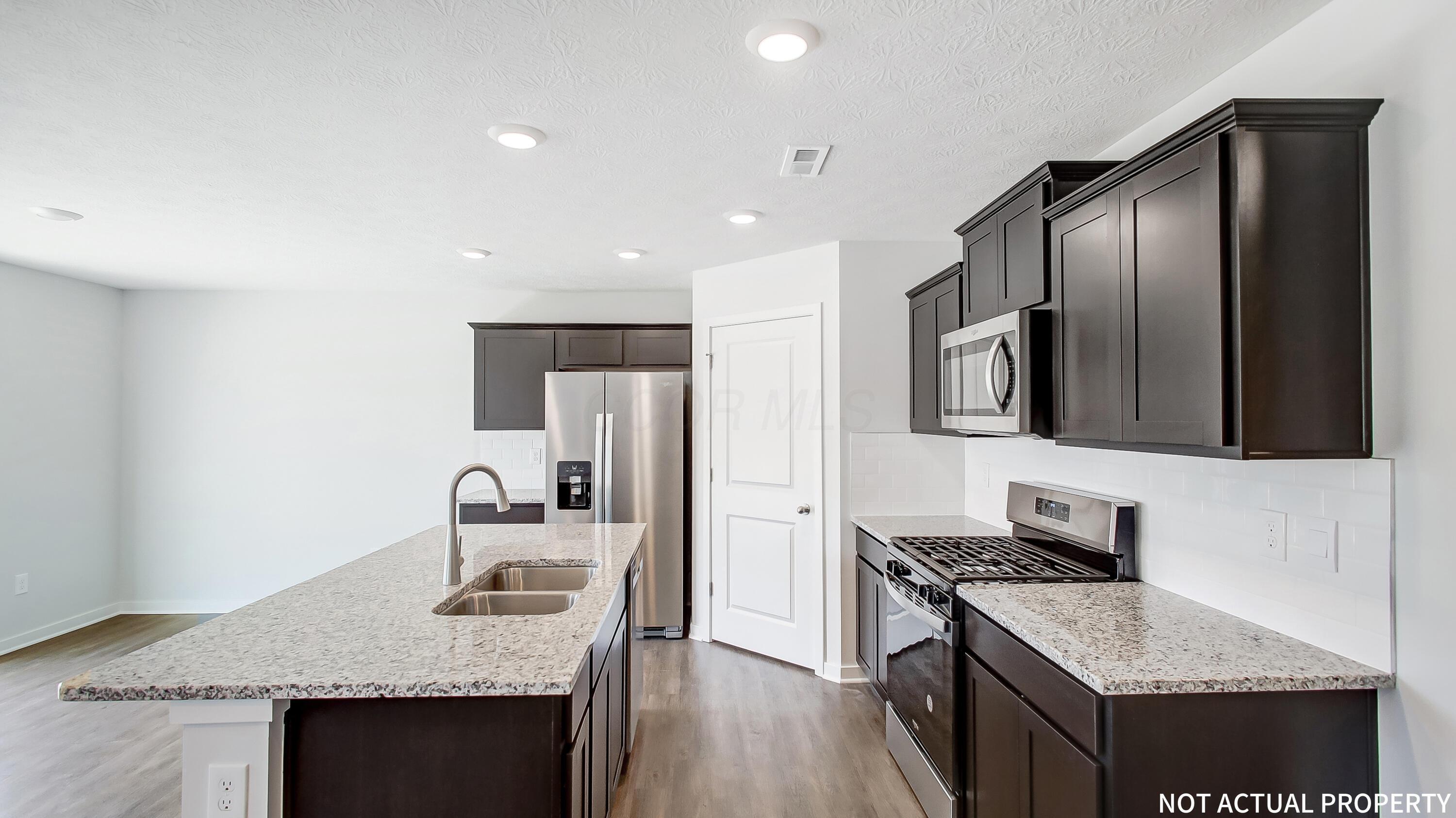 1137 Sherwood Loop Property Photo 12