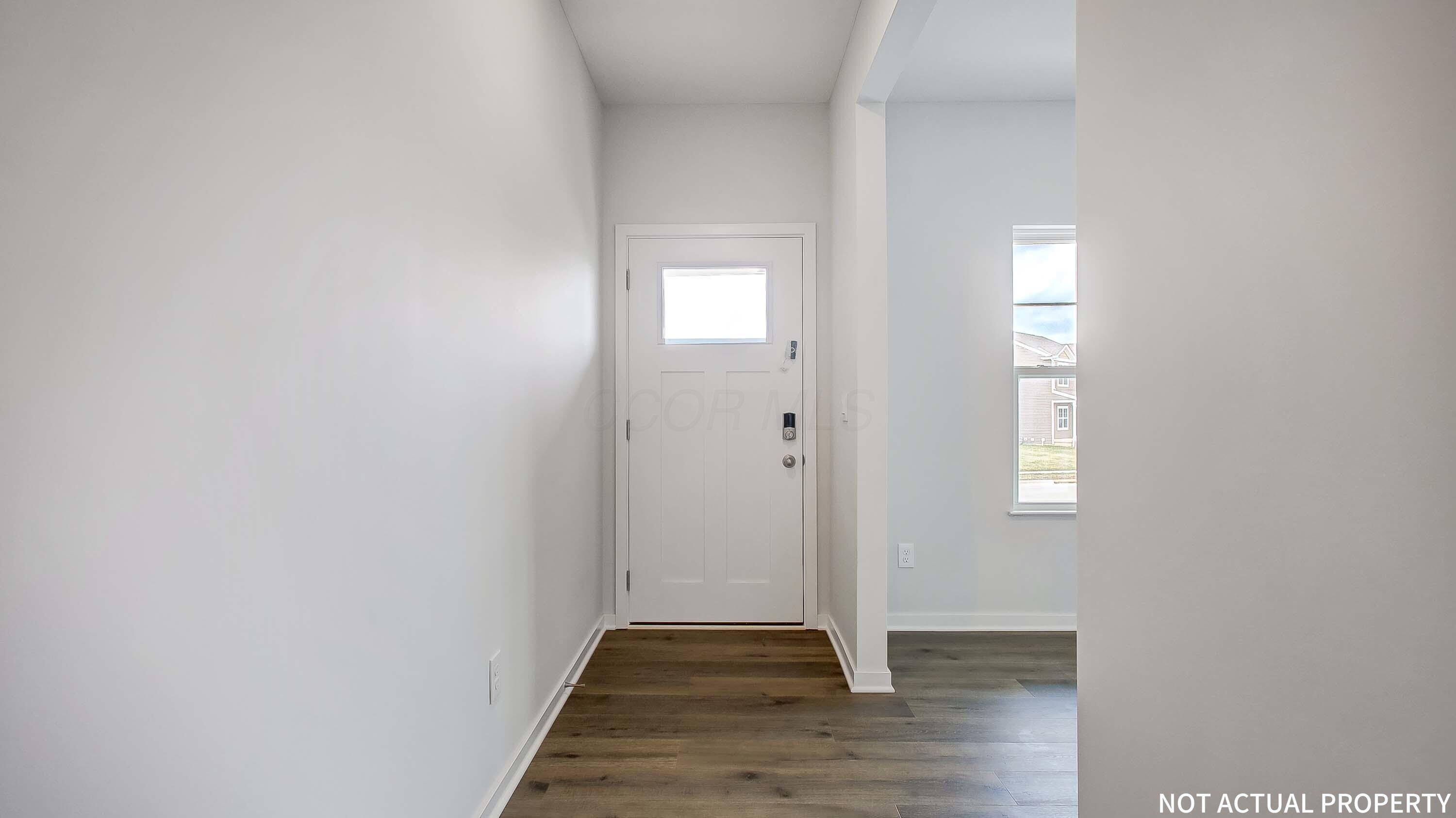 1145 Sherwood Loop Property Photo 6
