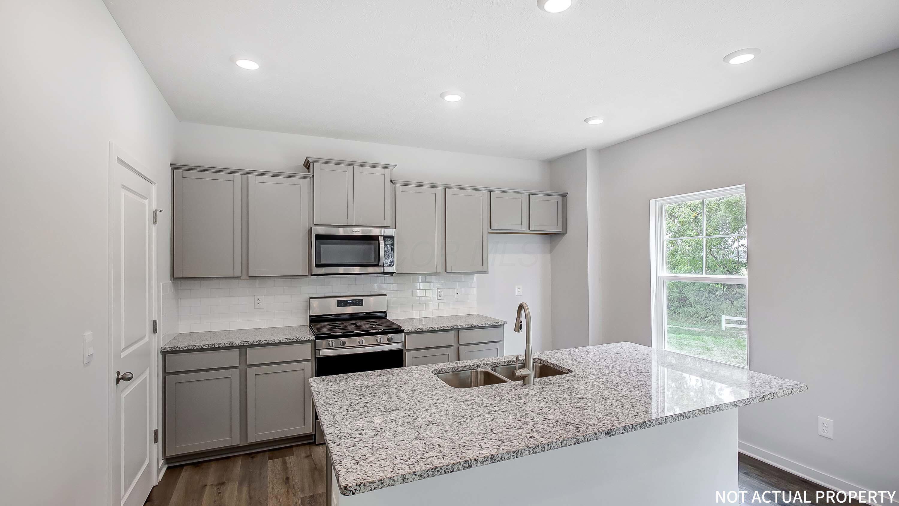 1145 Sherwood Loop Property Photo 15