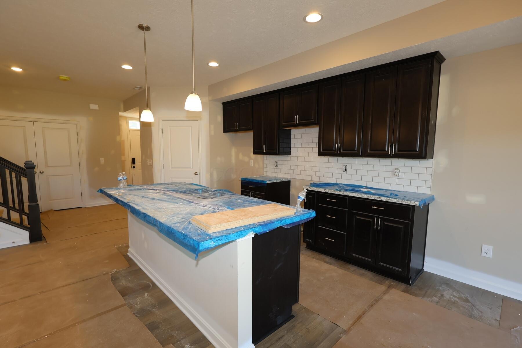 5717 Dutch Lane Property Photo 7