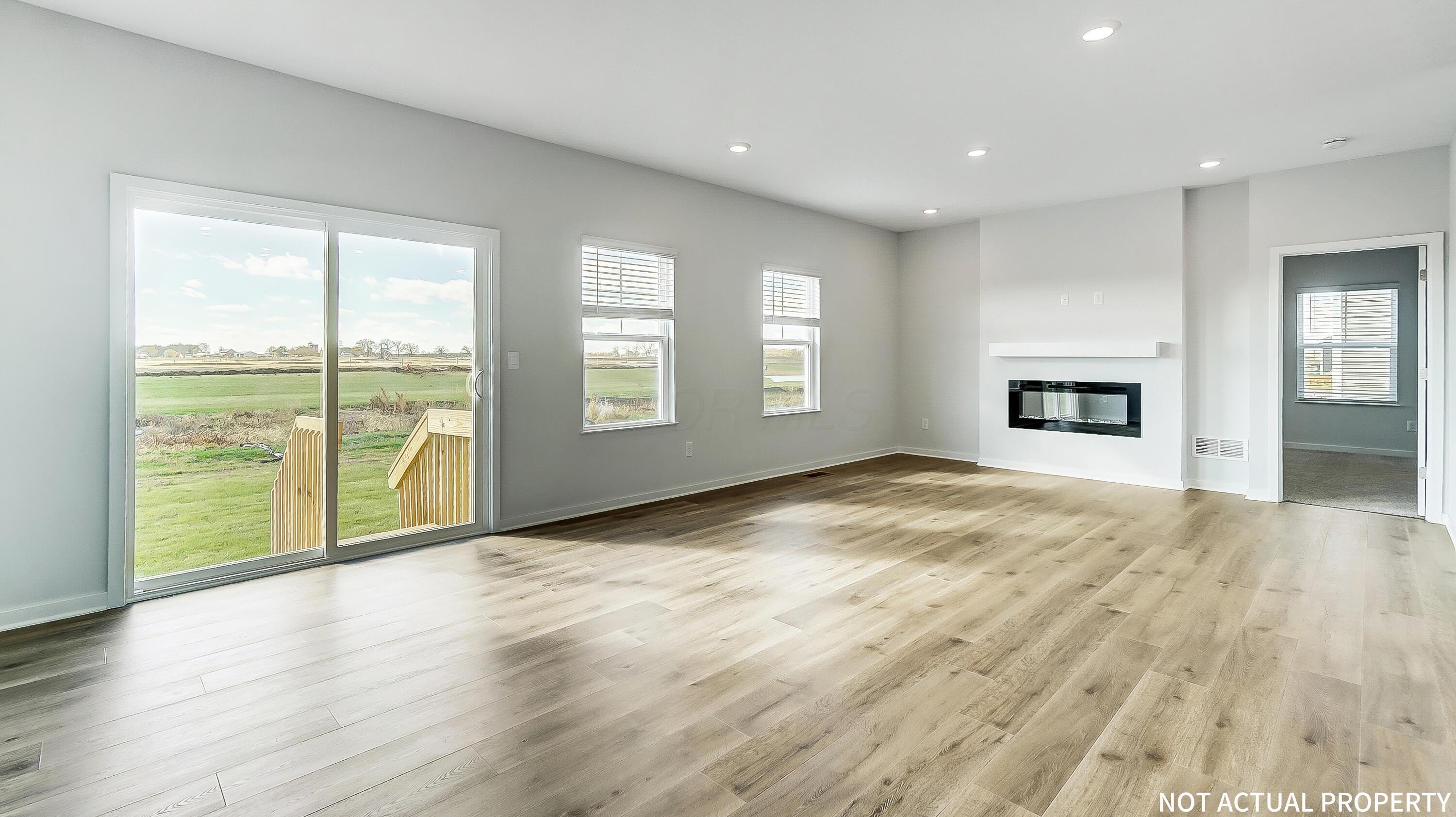 1185 Sherwood Loop Property Photo 7