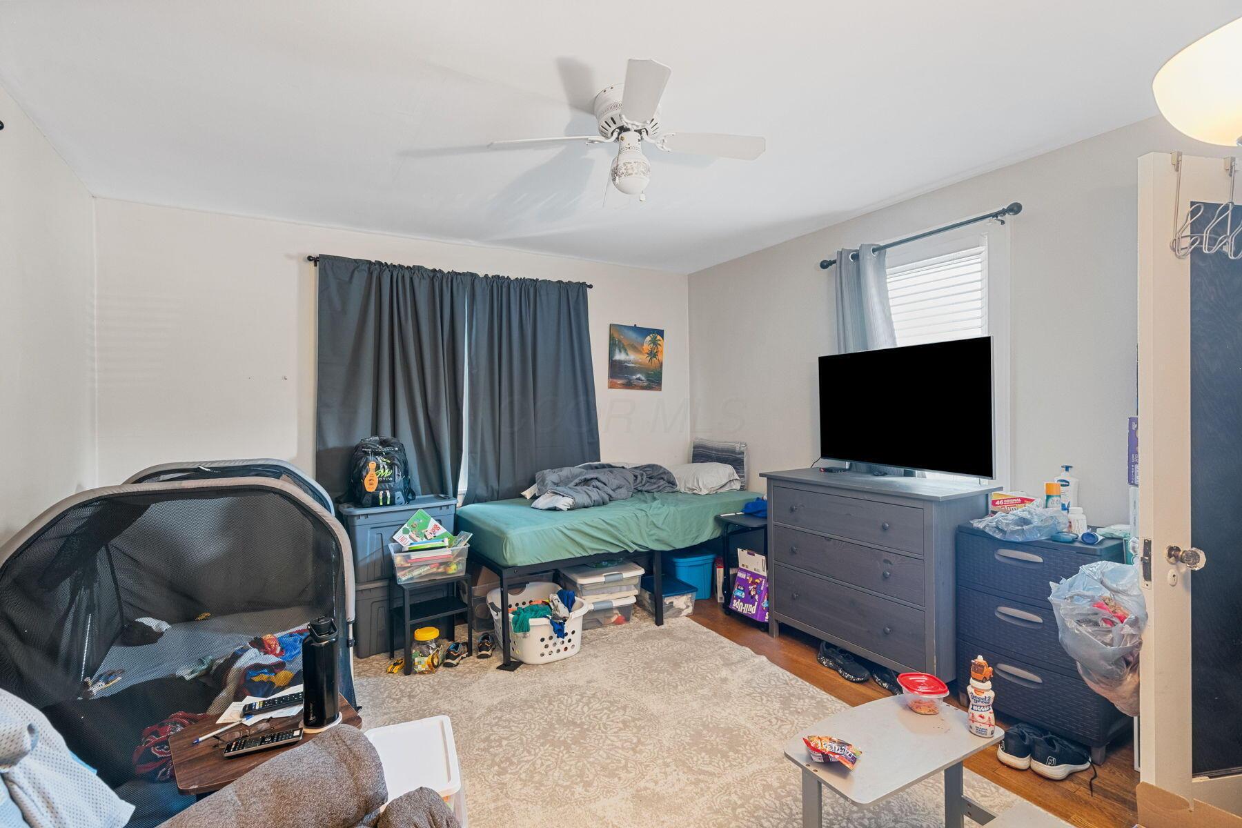 863-865 Beech Street Property Photo 32