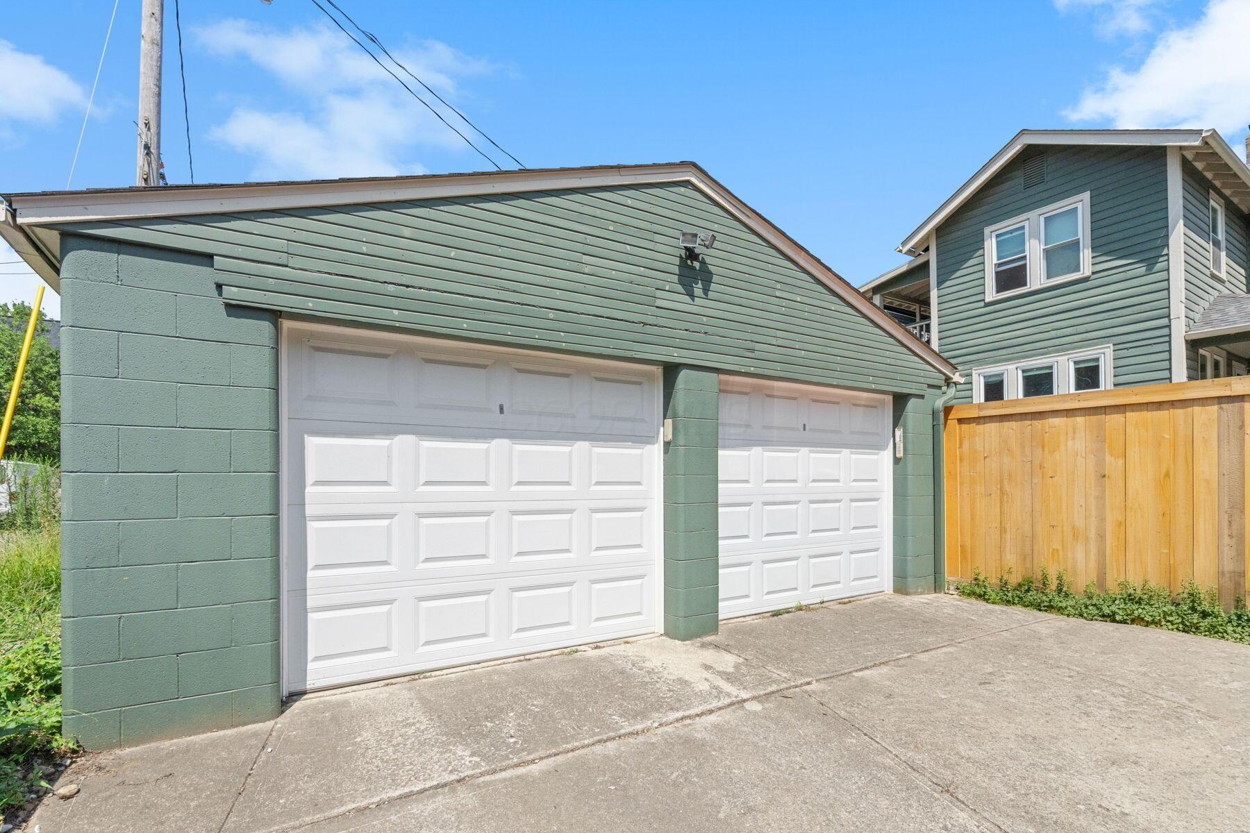 863-865 Beech Street Property Photo 46